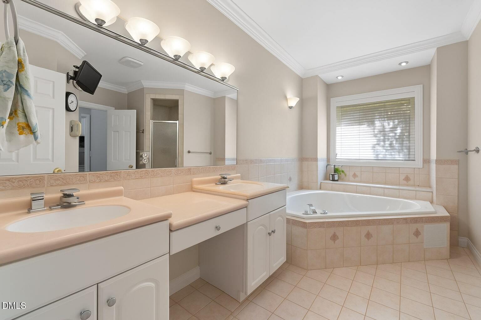 5870 Hoyt Road Property Photo 16