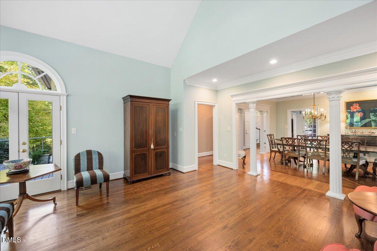 512 Hertford Street Property Photo 9