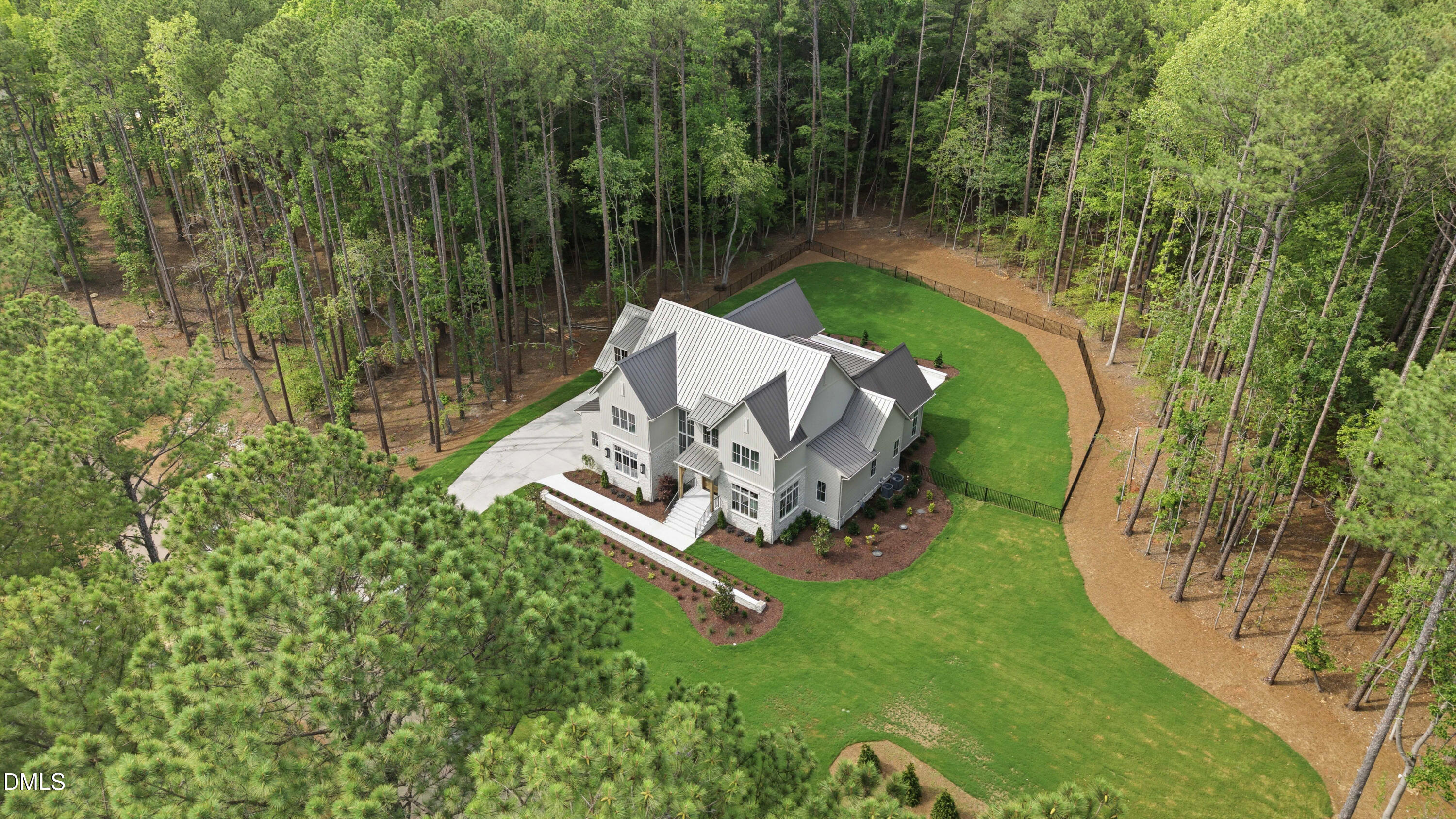 6448 Sanctuary Falls Drive Property Photo 4