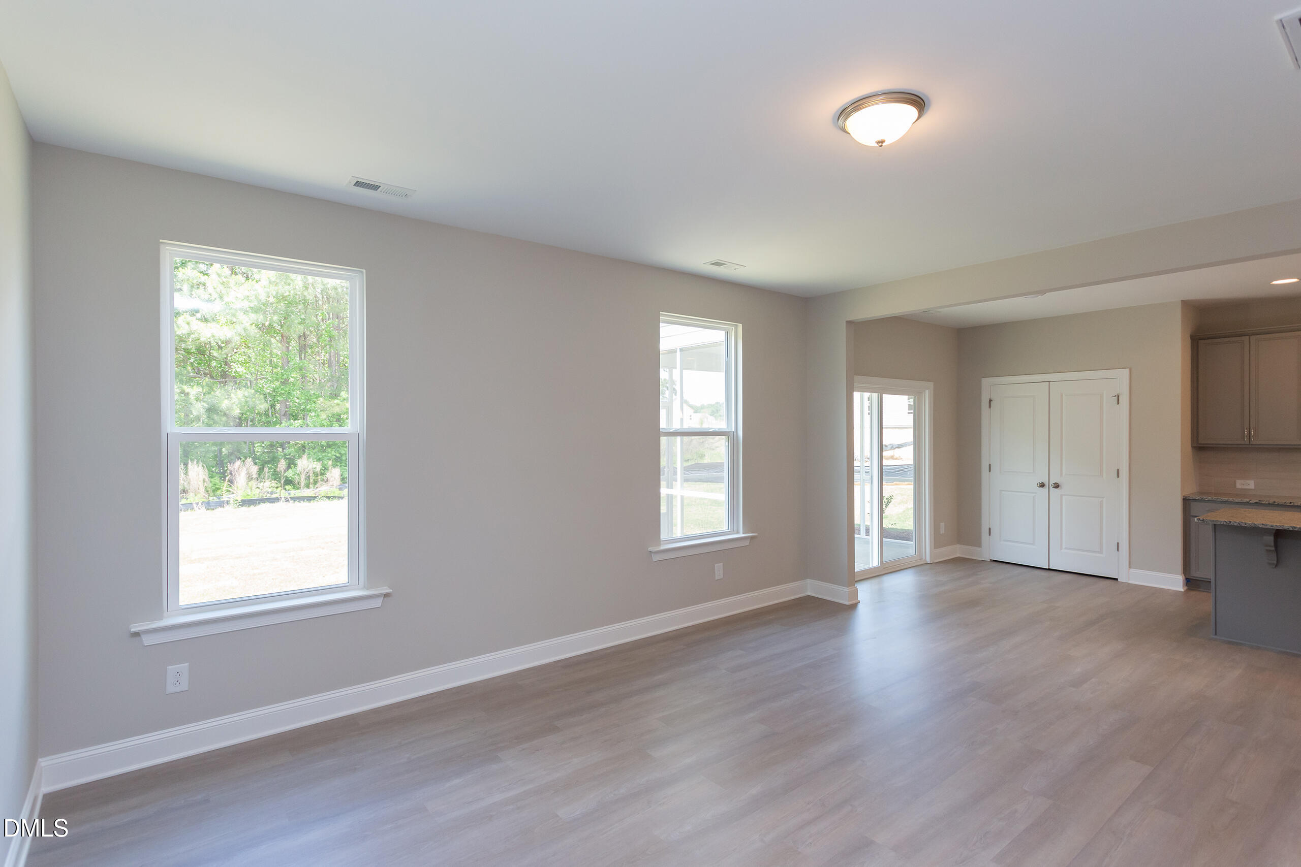 9453 Wood River Drive 08 Property Photo 9