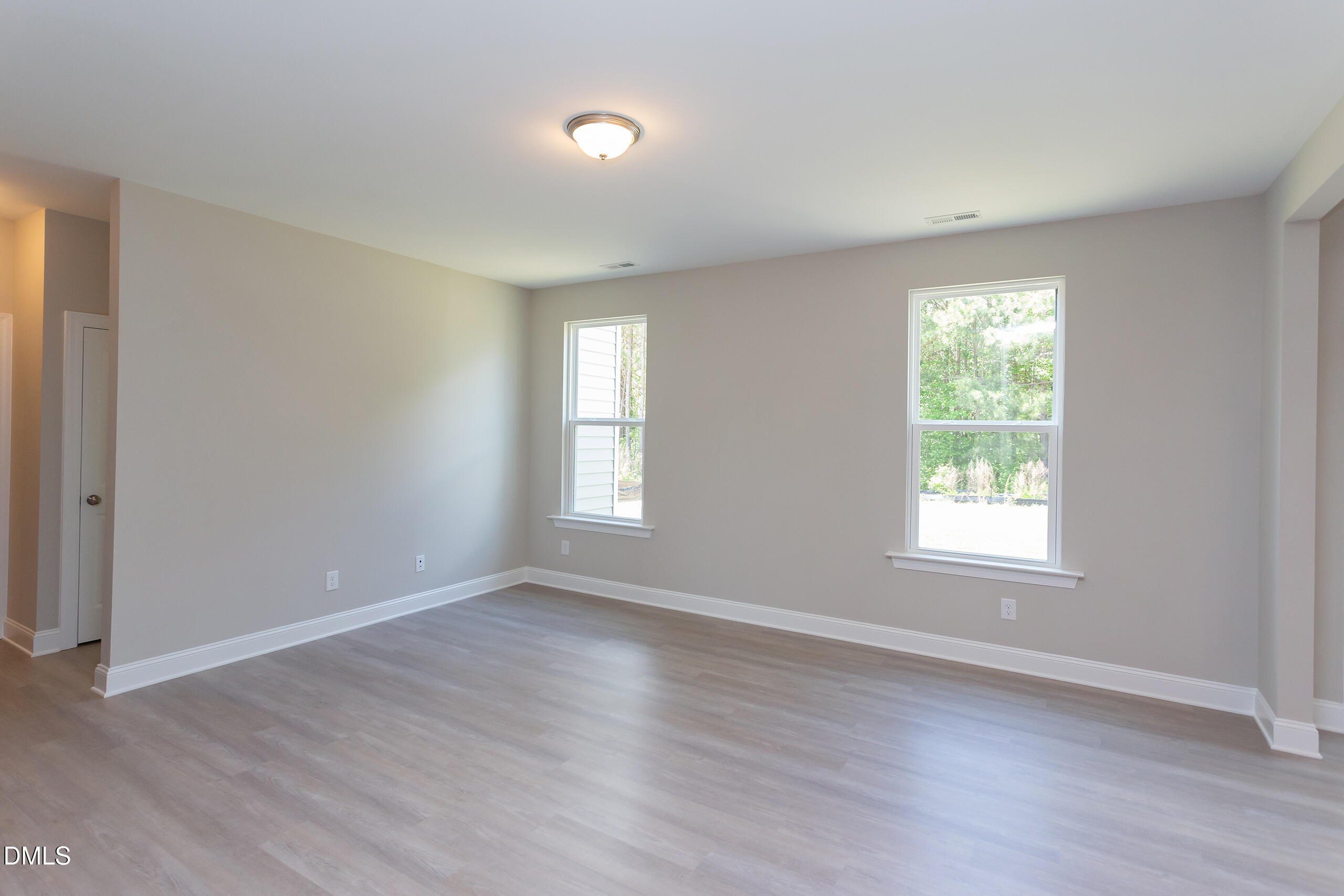 9453 Wood River Drive 08 Property Photo 10