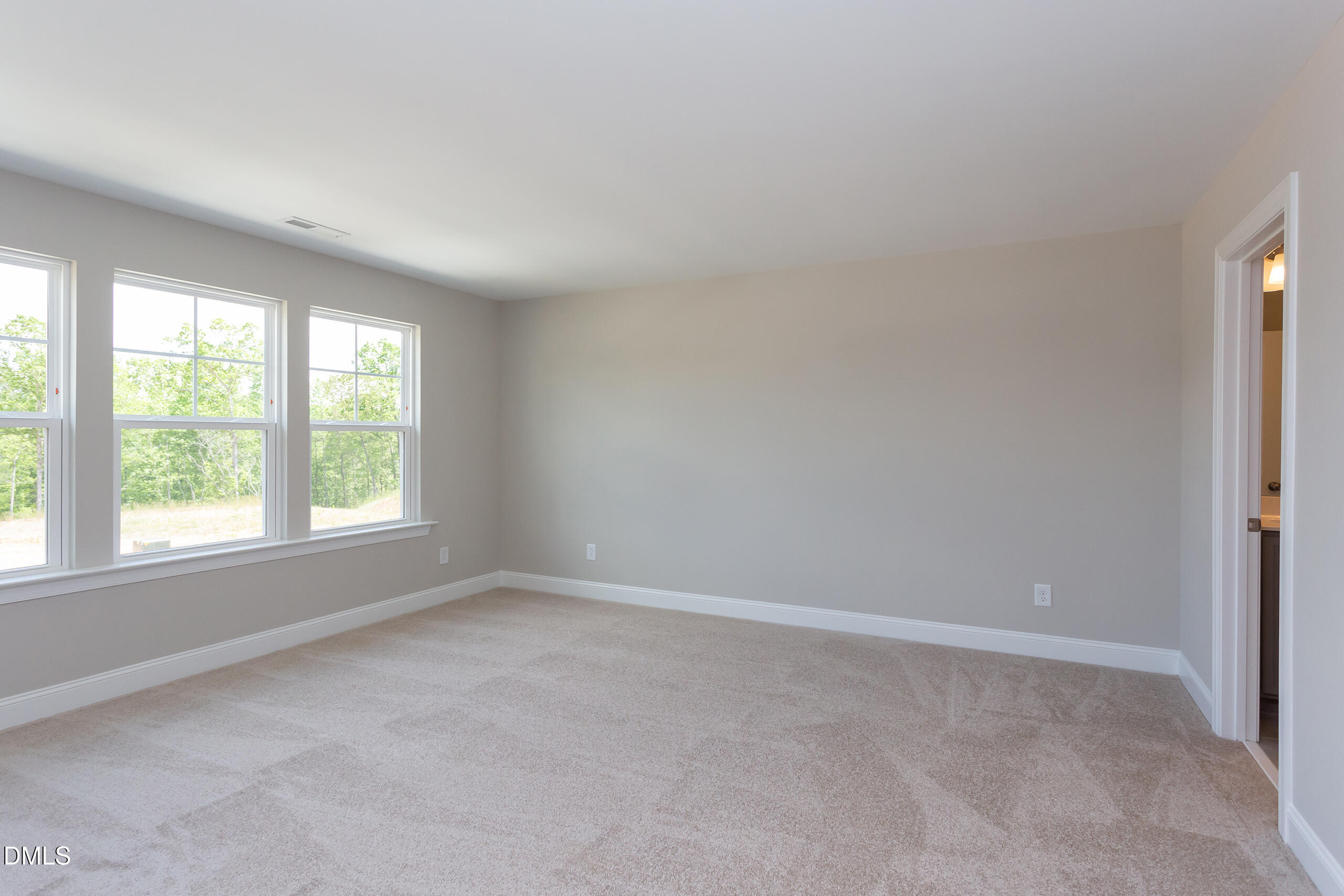 9453 Wood River Drive 08 Property Photo 14