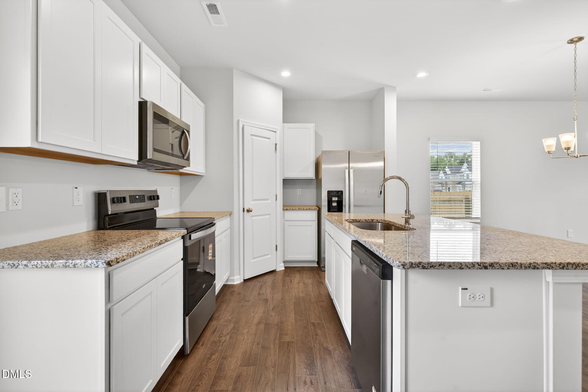 25 Stout Landing Property Photo 13