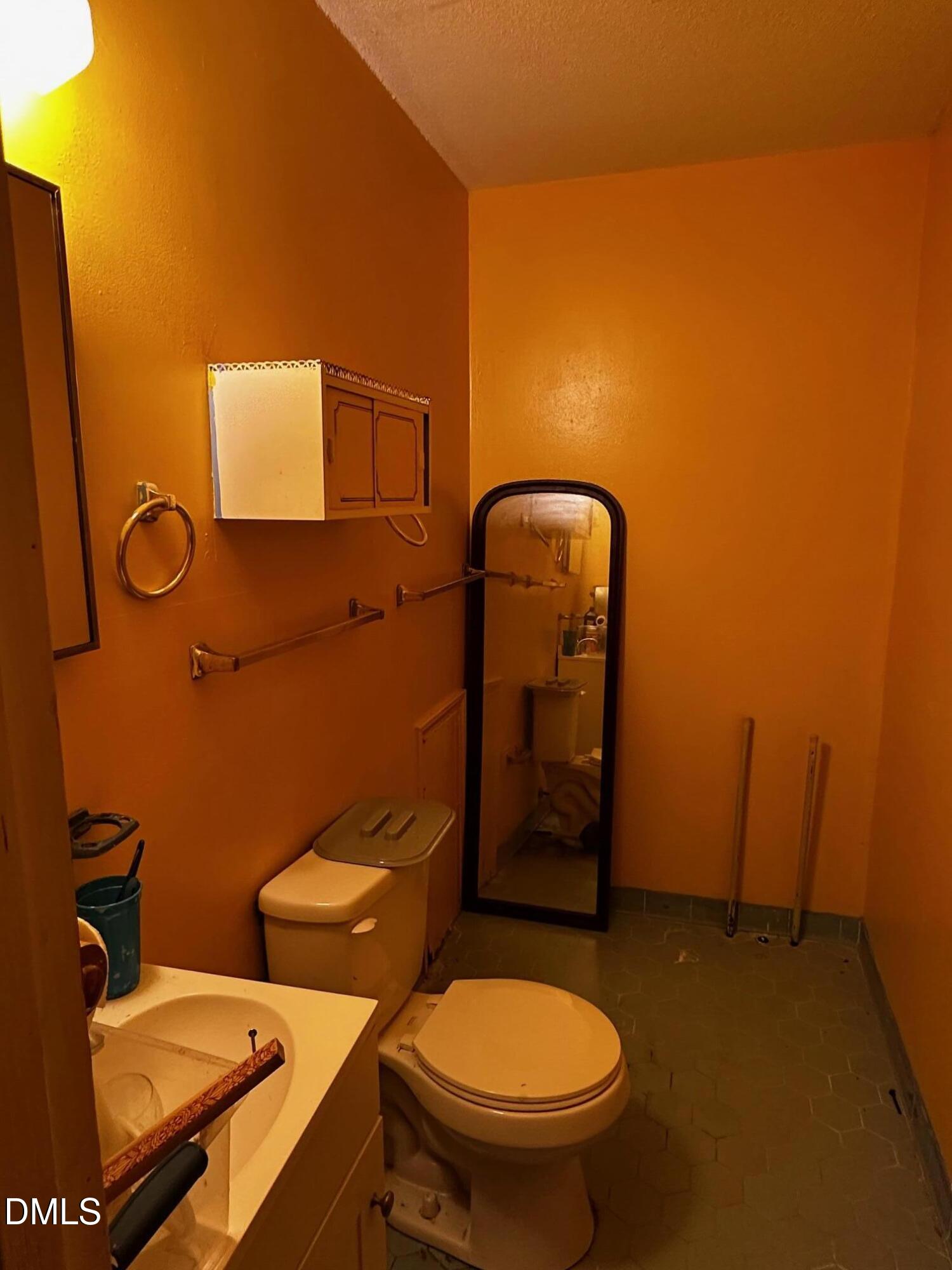 3010 Cedarwood Drive Property Photo 5