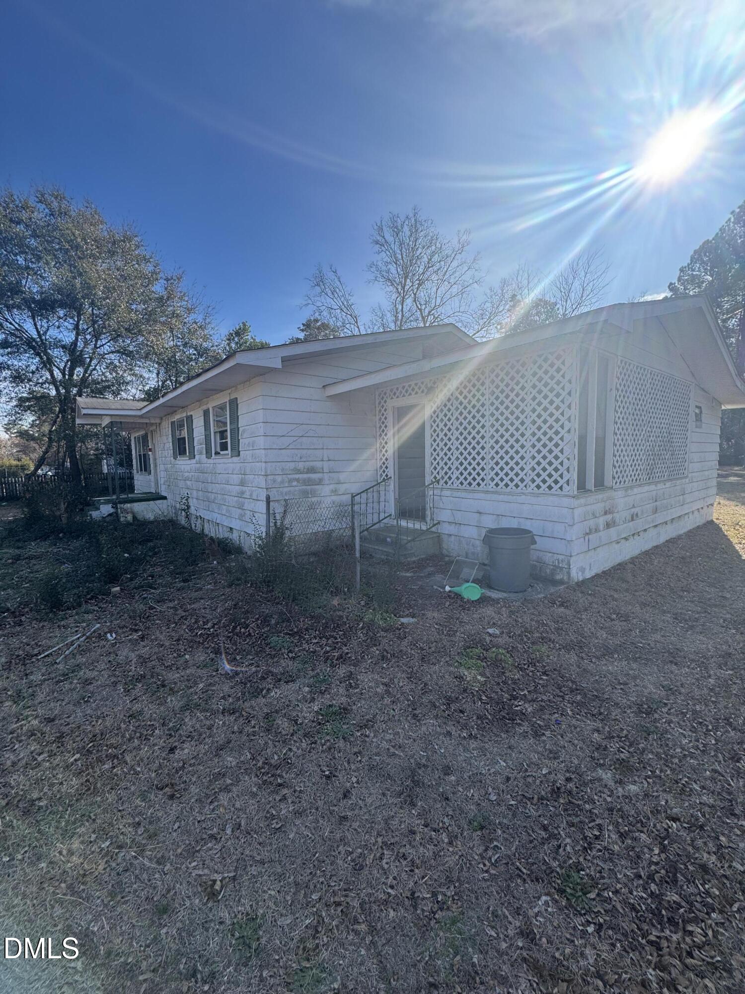6255 Pine Street Property Photo 2