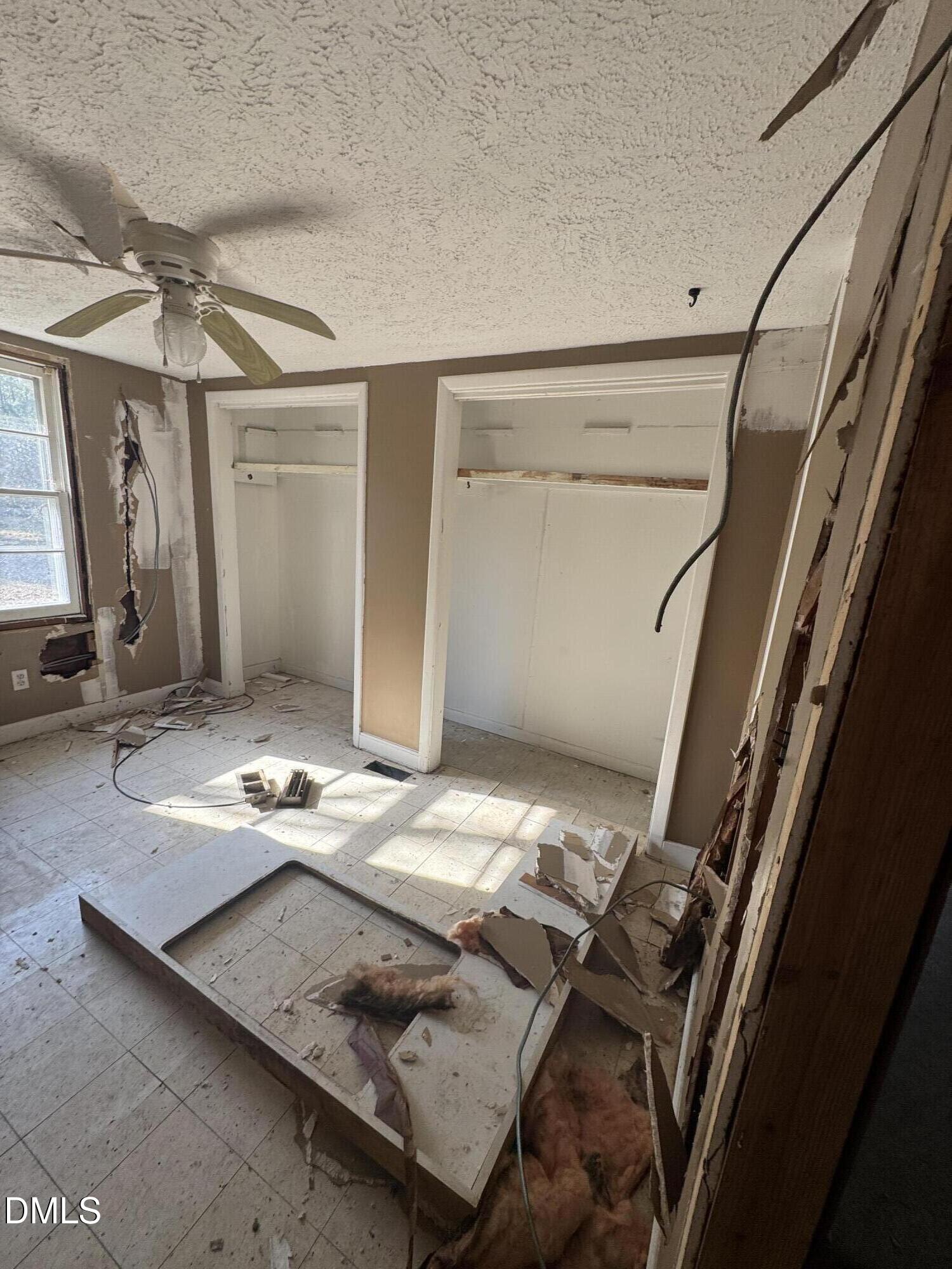 6255 Pine Street Property Photo 5