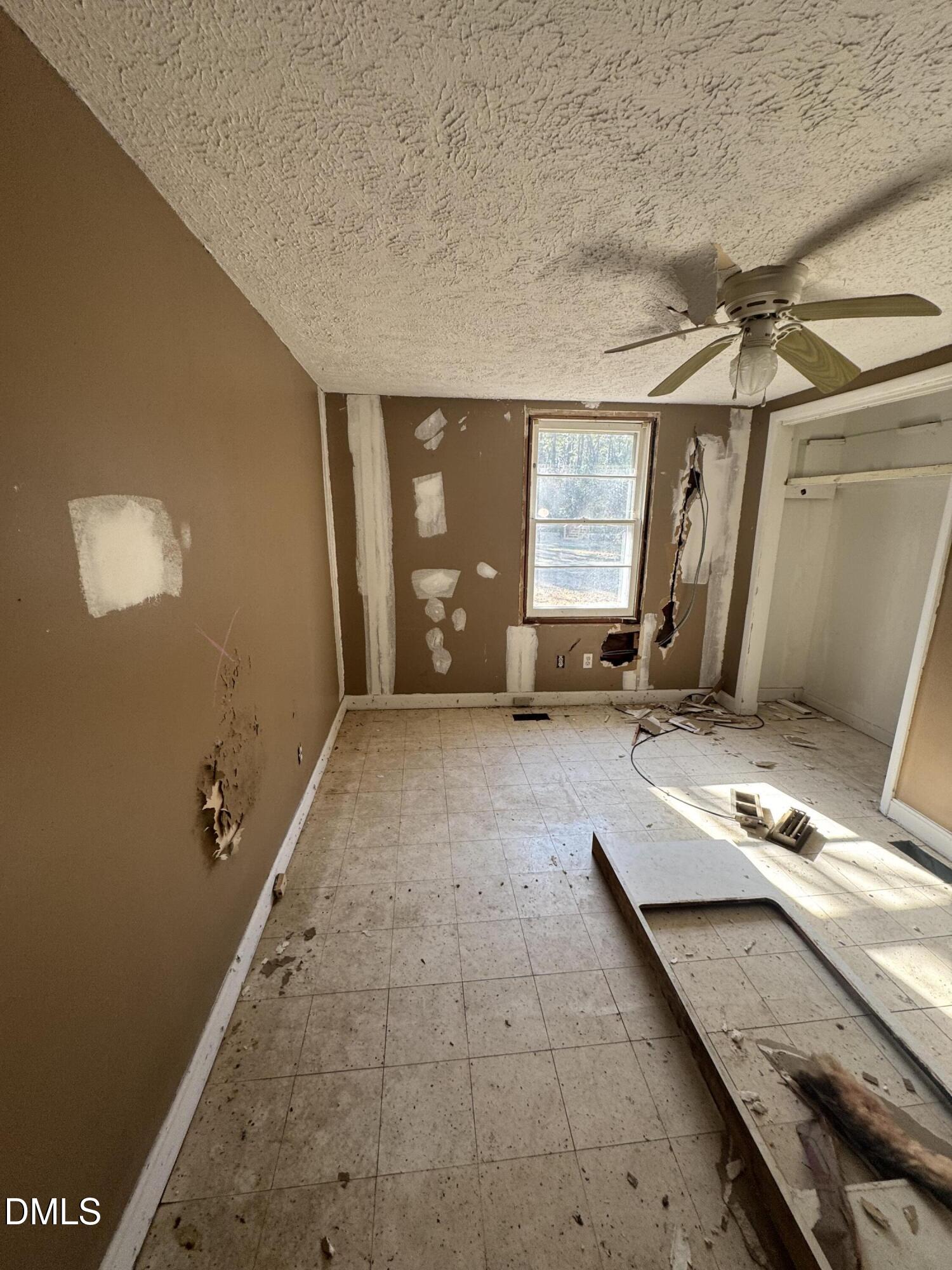 6255 Pine Street Property Photo 6