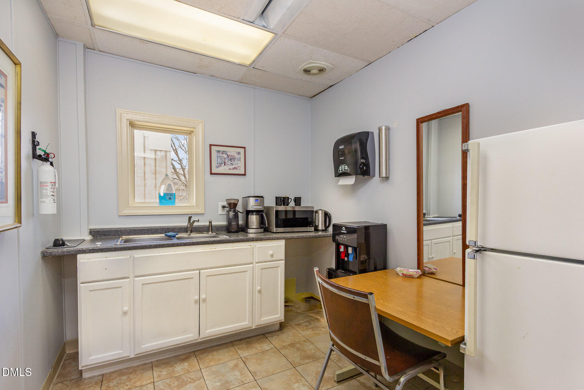 4909 Waters Edge Drive 200a Property Photo 7