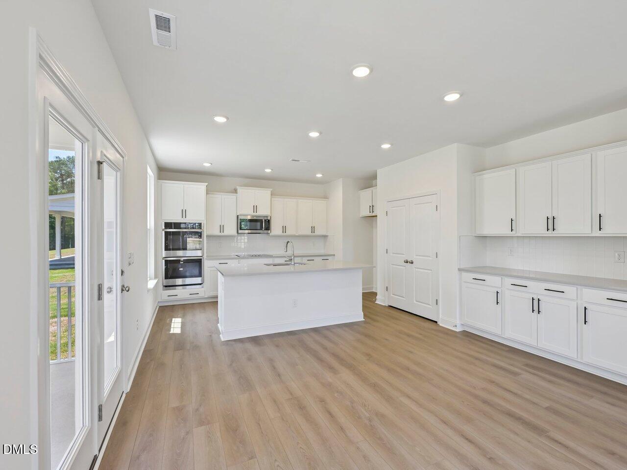 1405 Green Cypress Drive Property Photo 14