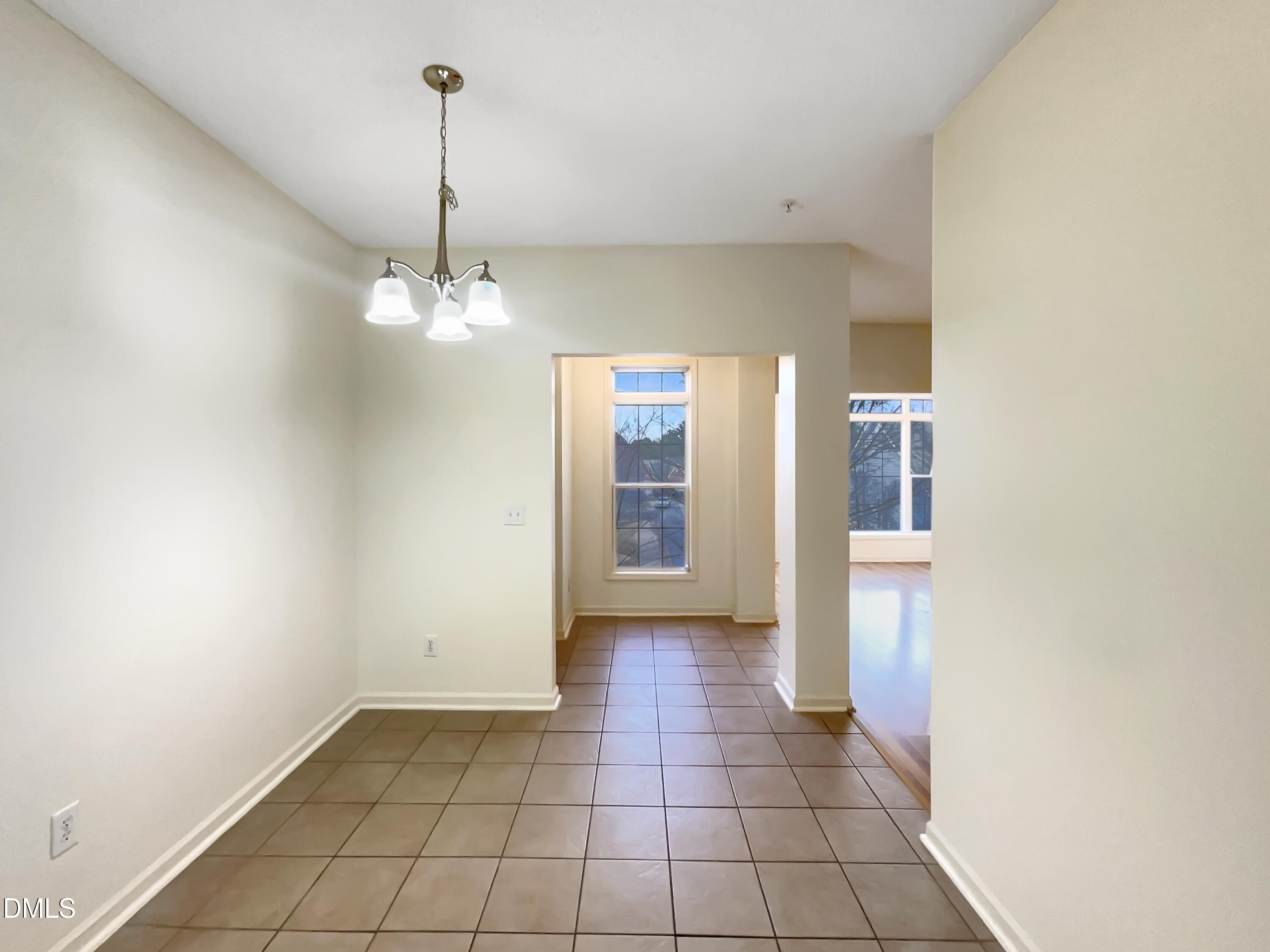 2501 Huntscroft Lane 203 Property Photo 6