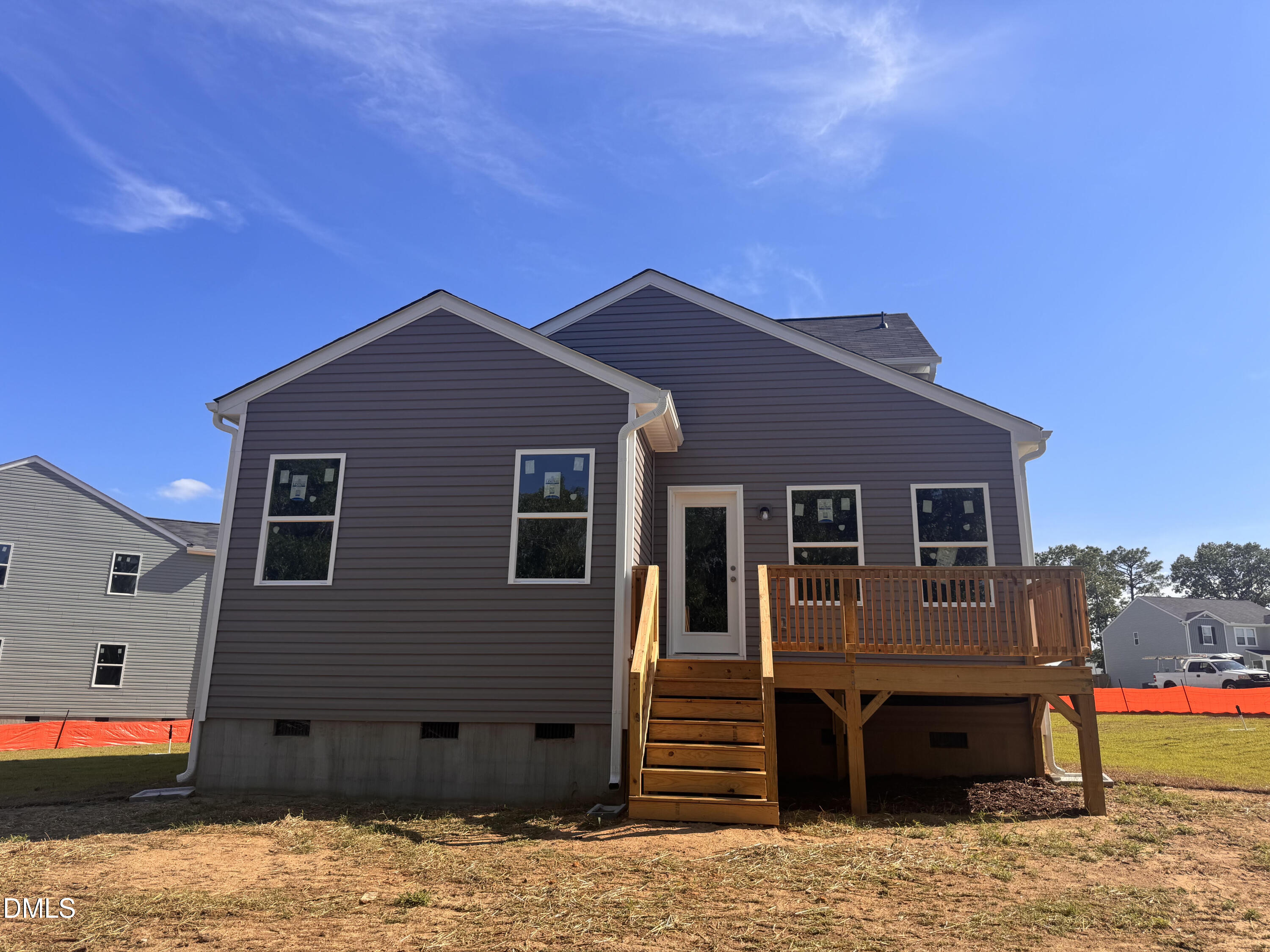 113 Colorado Court Property Photo 6
