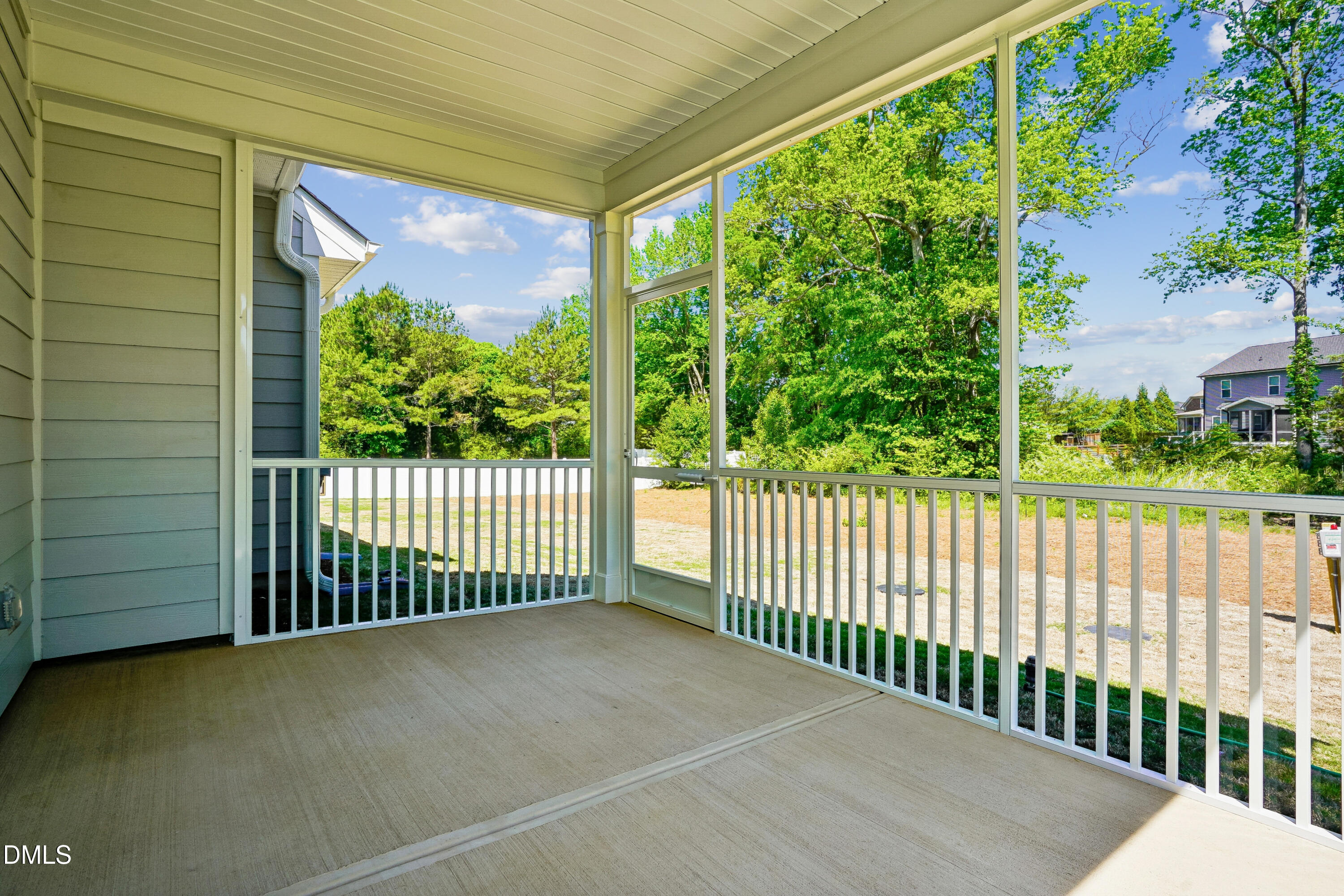 9513 Wood River Drive 004 Property Photo 4