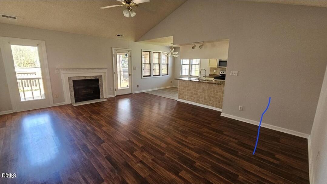 213 Plowlan Court Property Photo 3