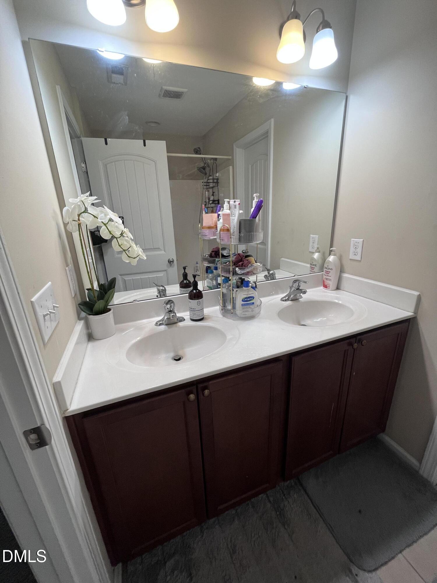 355 Michigan Avenue Property Photo 15