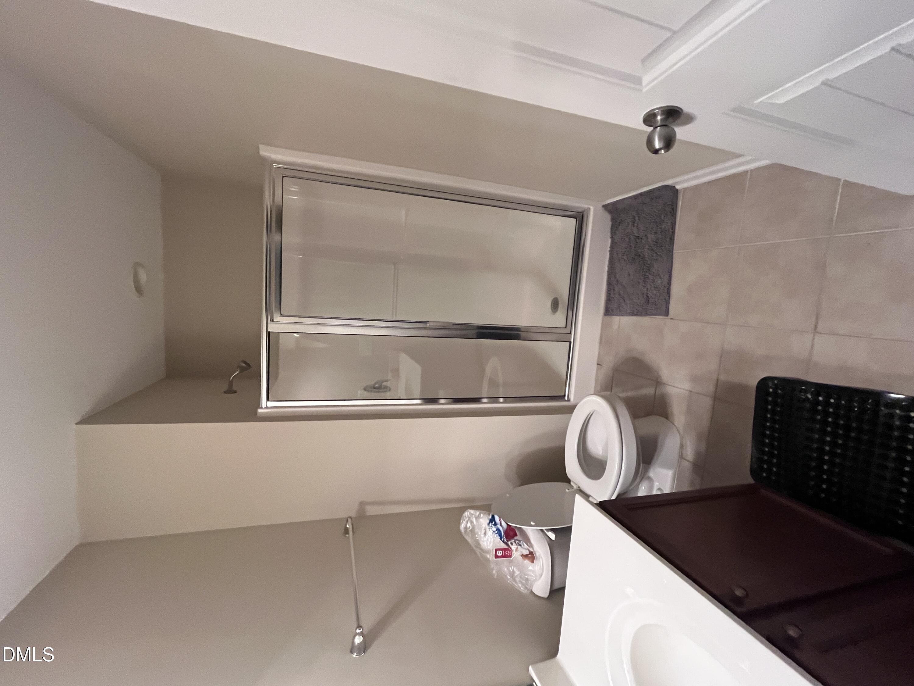 355 Michigan Avenue Property Photo 19