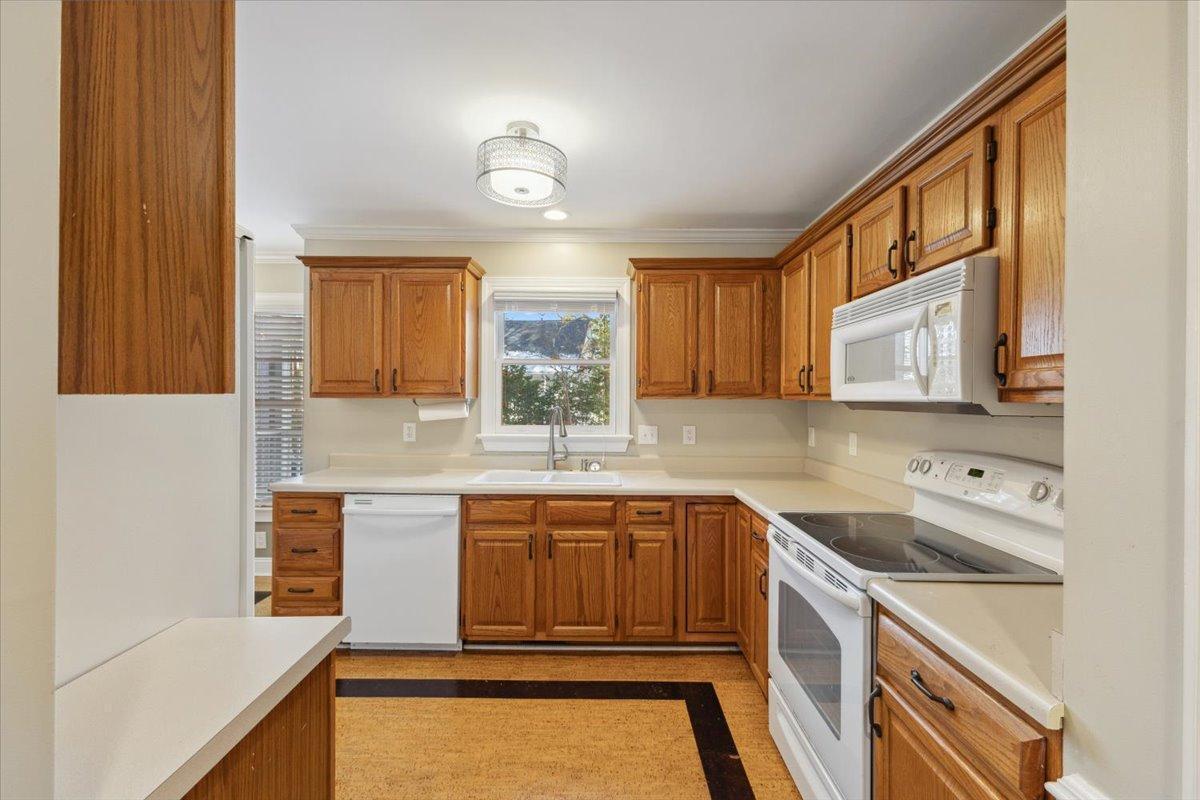 2310 Walden Creek Drive Property Photo 15