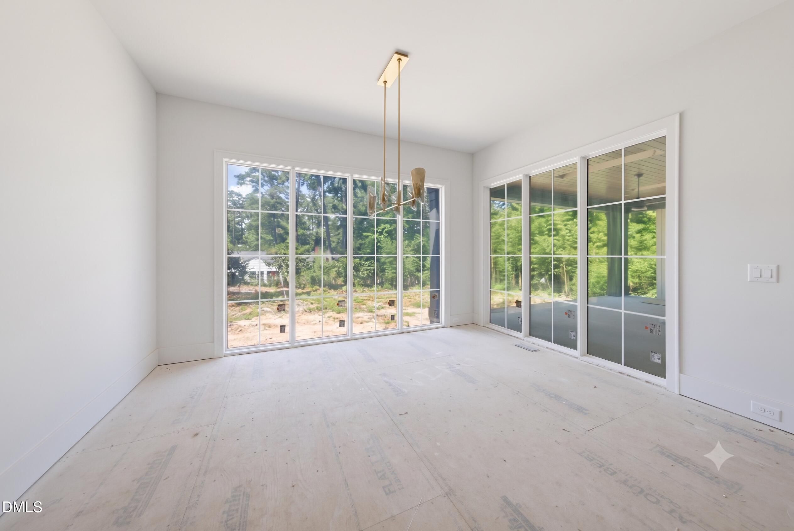 3422 Redbud Lane Property Photo 9