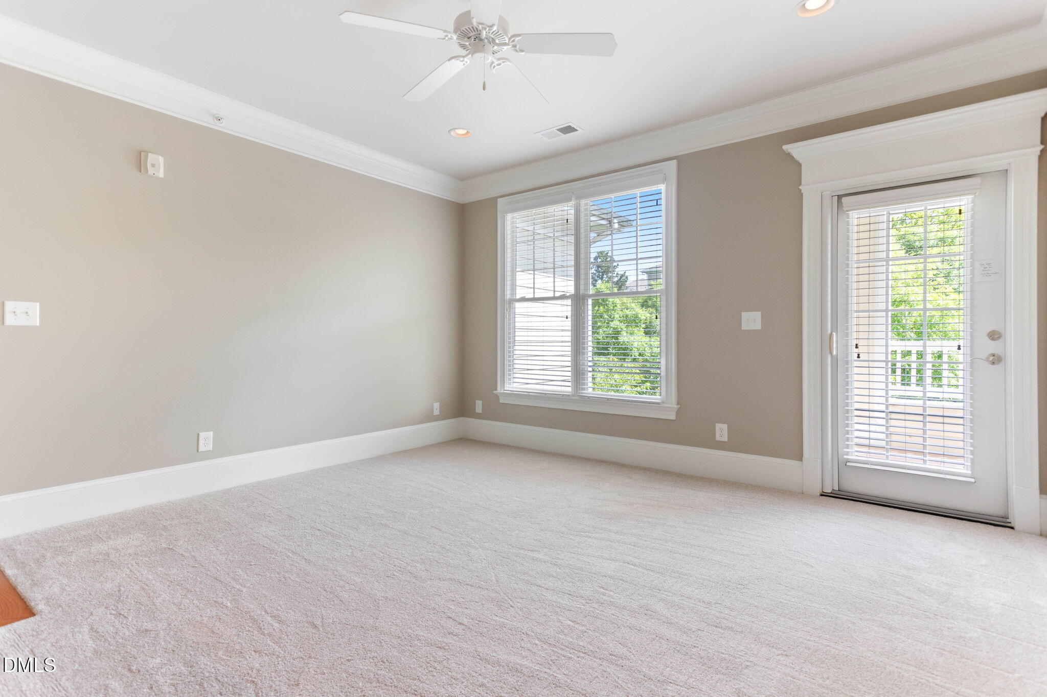 734 Portstewart Drive Property Photo 6
