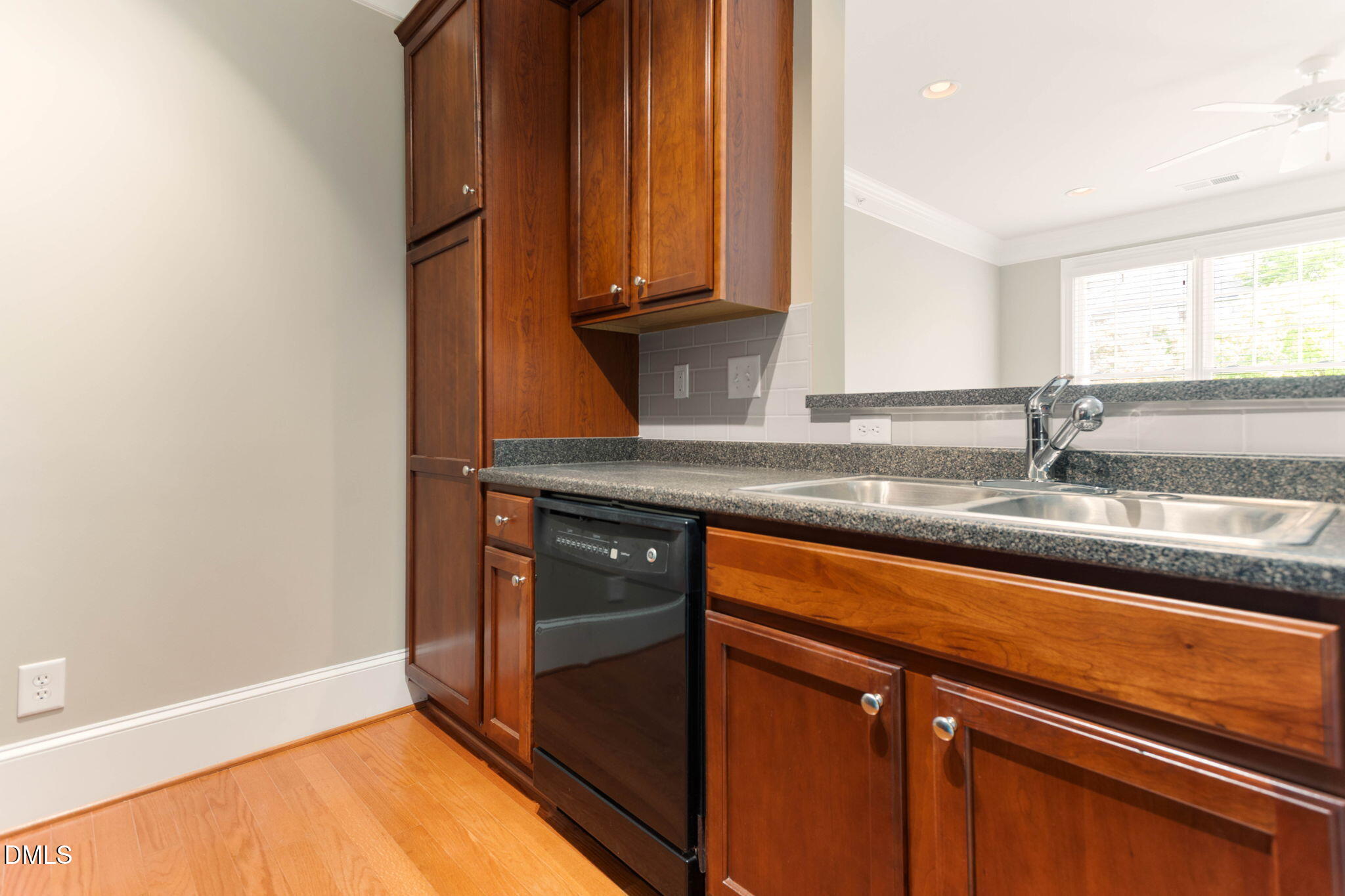 734 Portstewart Drive Property Photo 11