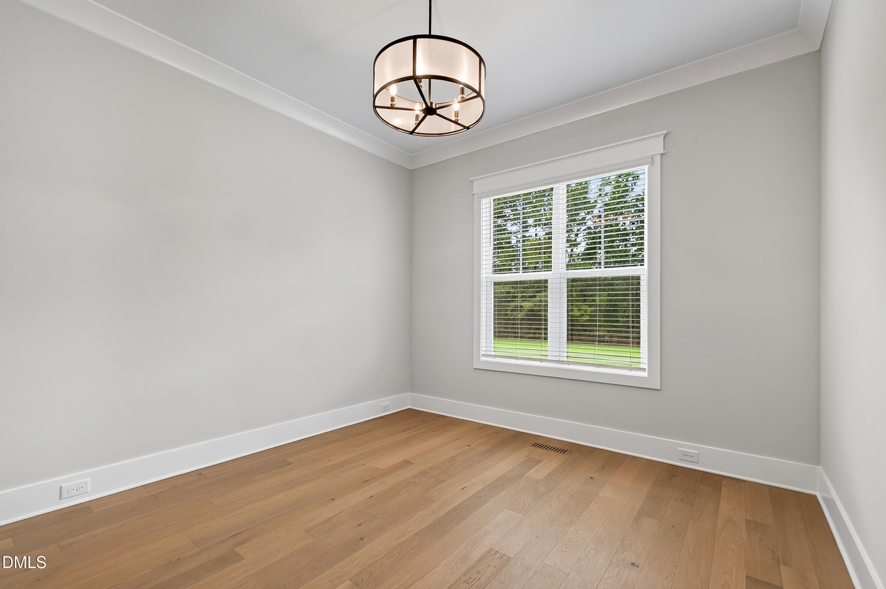 2433 Rosslare Mews Lane Property Photo 25