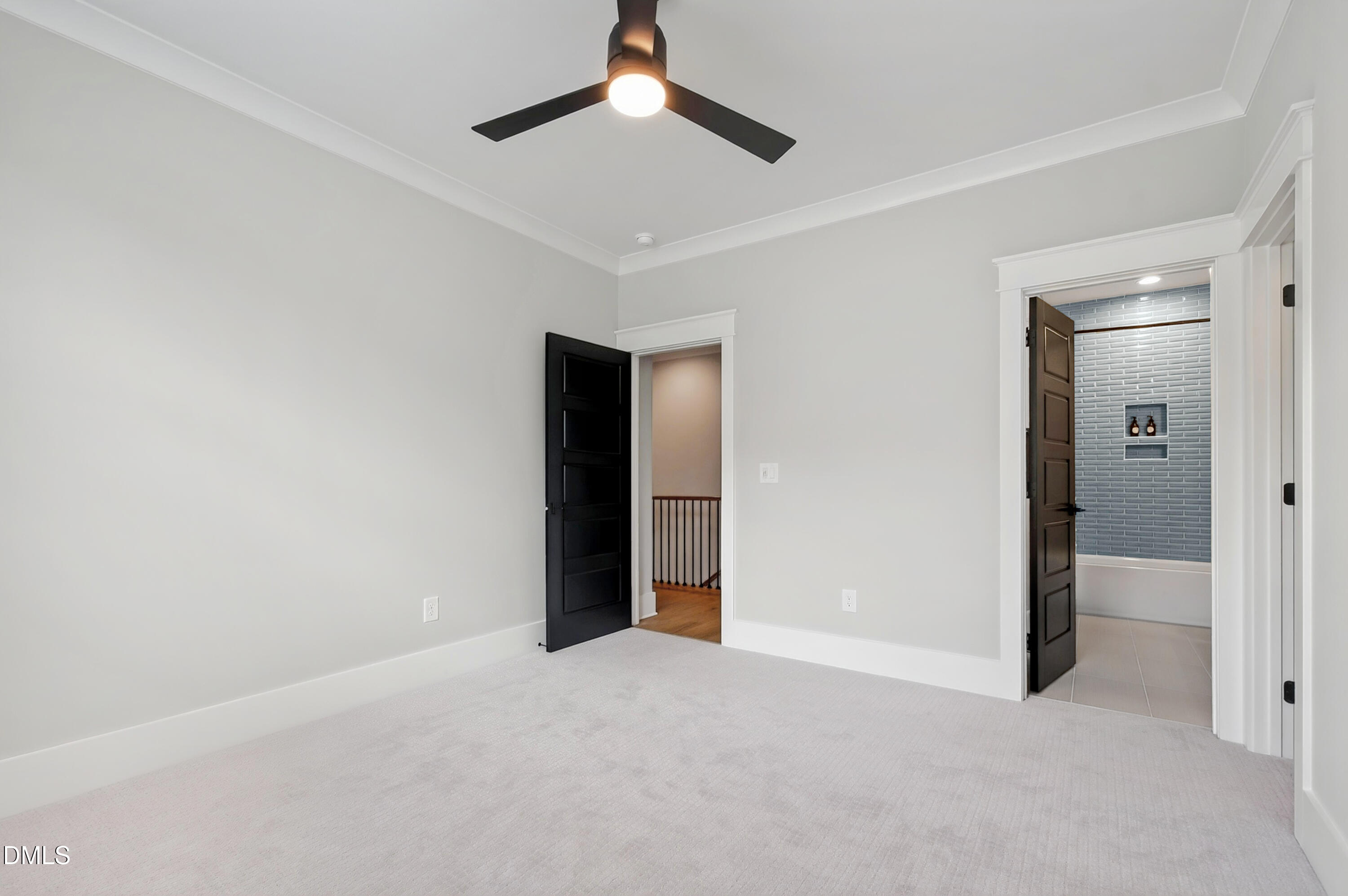 2433 Rosslare Mews Lane Property Photo 40