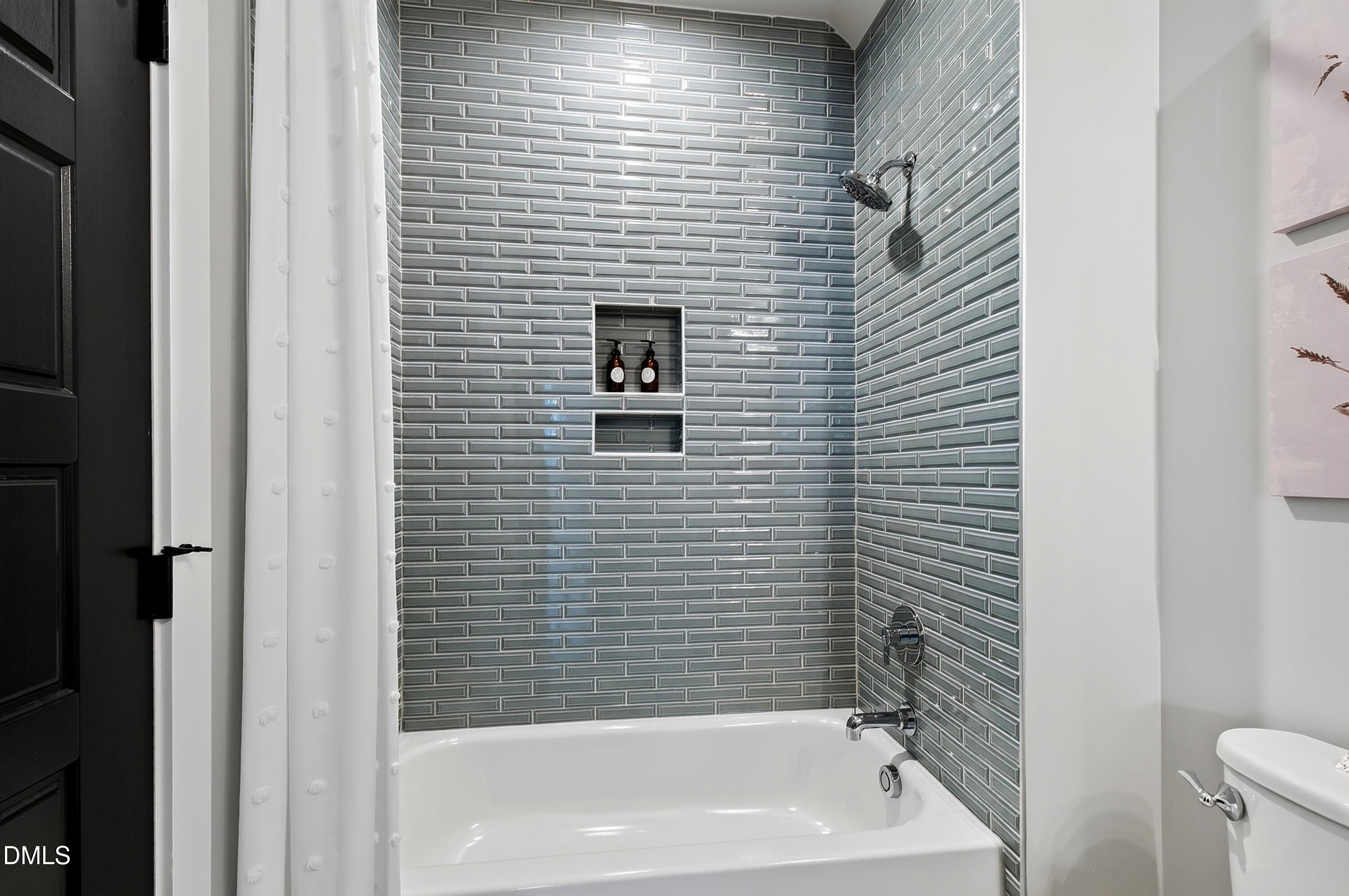 2433 Rosslare Mews Lane Property Photo 42