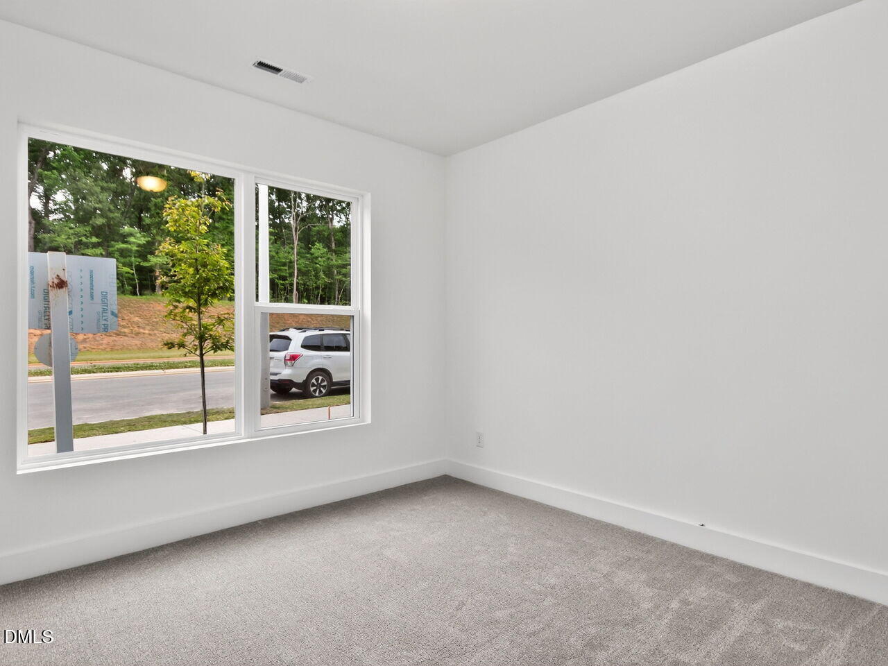 368 North Village Parkway Property Photo 6