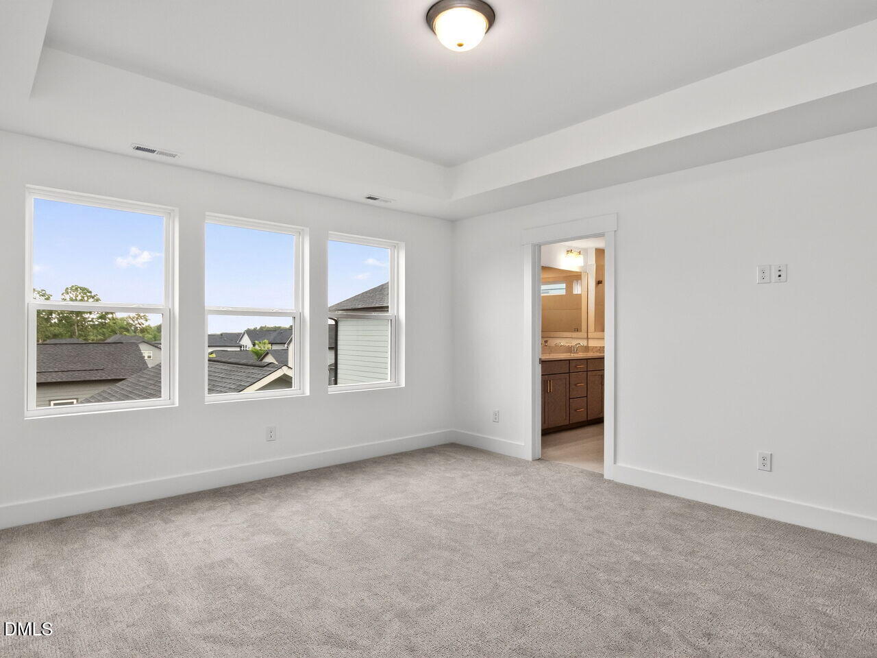 368 North Village Parkway Property Photo 21