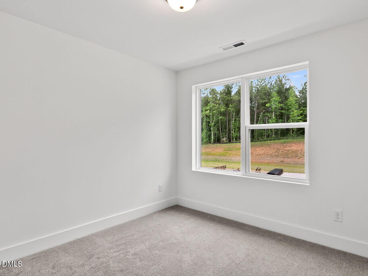 368 North Village Parkway Property Photo 27