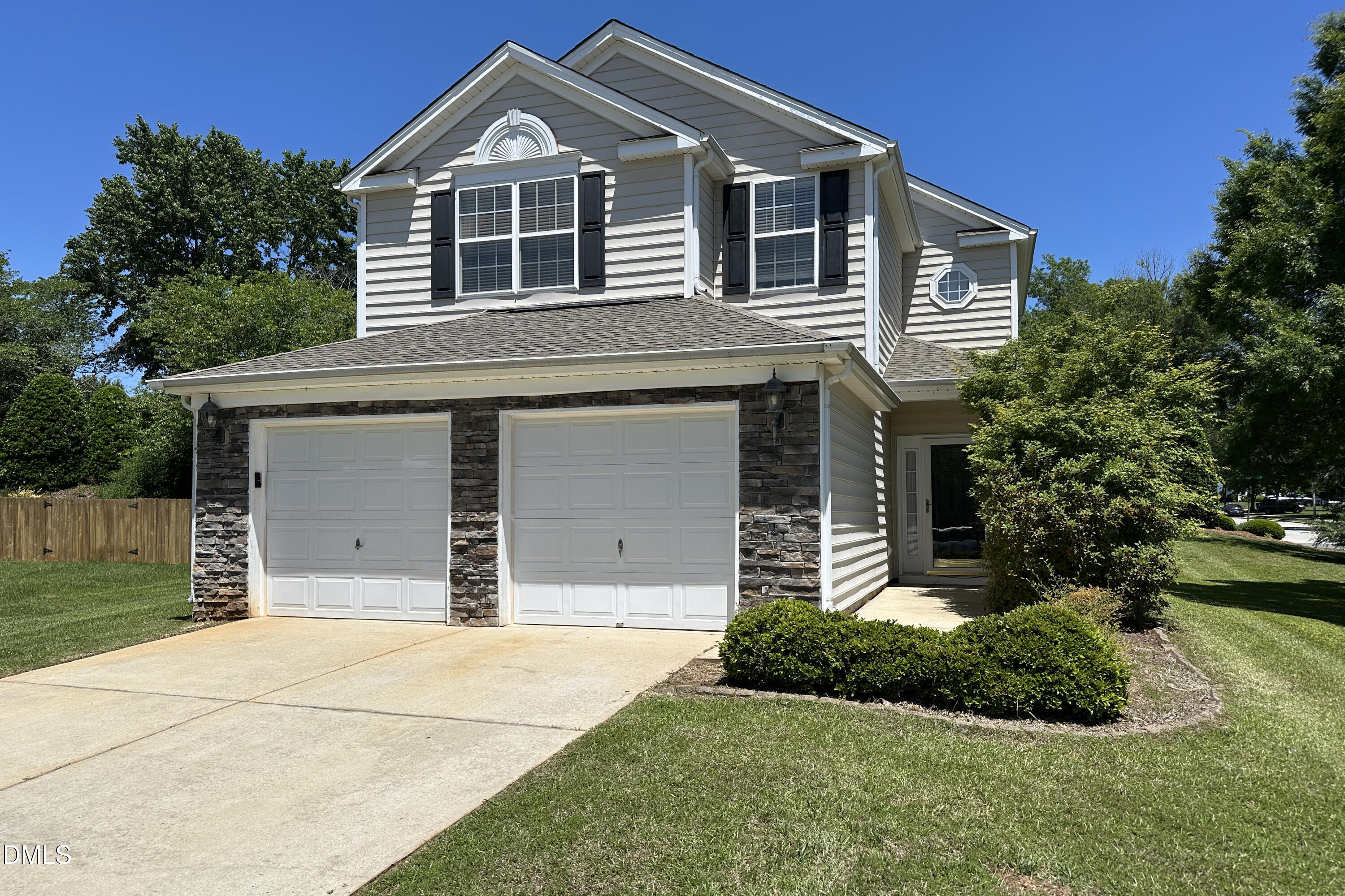 100 Rocca Circle Property Photo 4