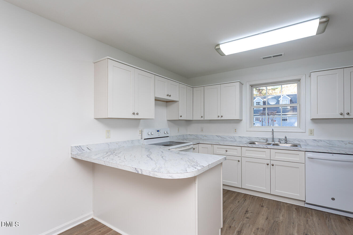 425 Pearce Avenue Property Photo 8