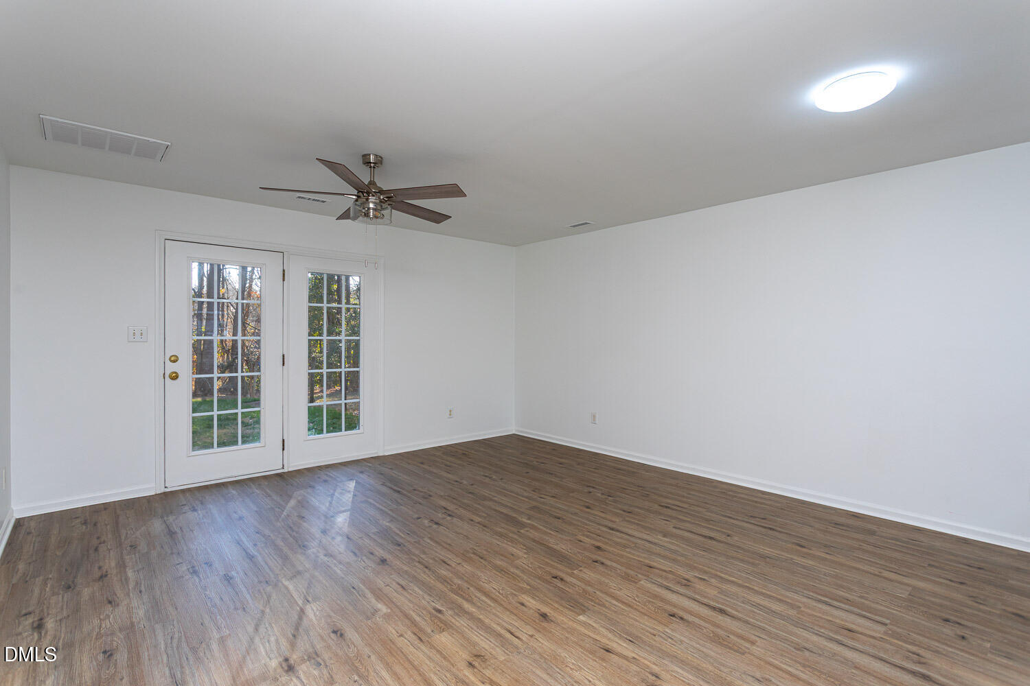 425 Pearce Avenue Property Photo 12