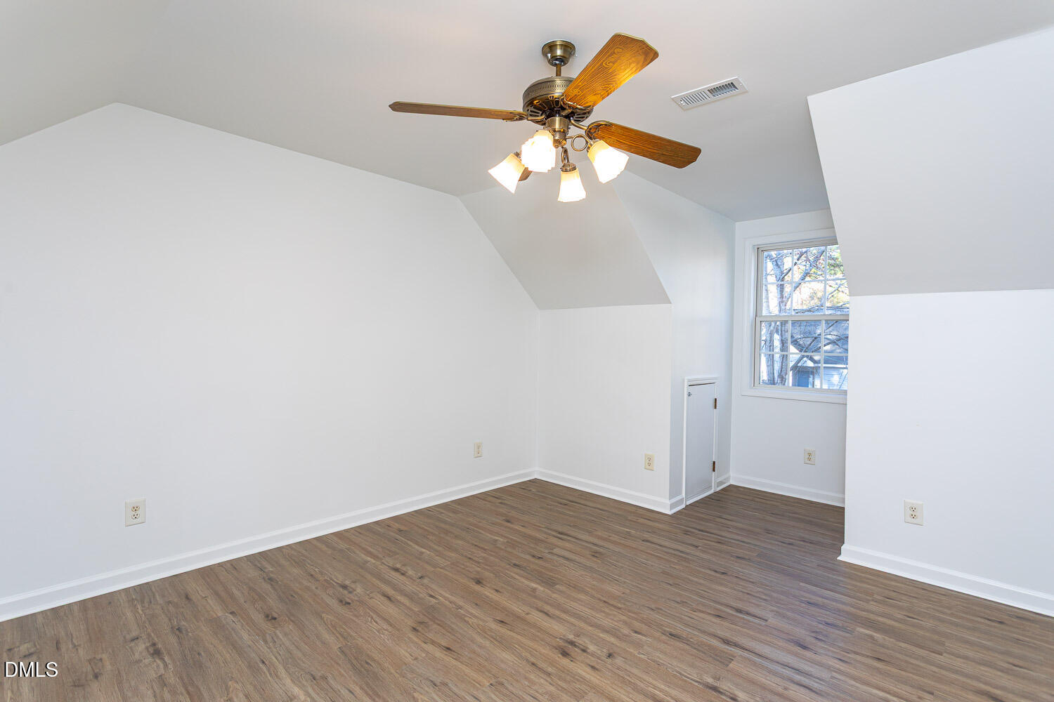 425 Pearce Avenue Property Photo 22