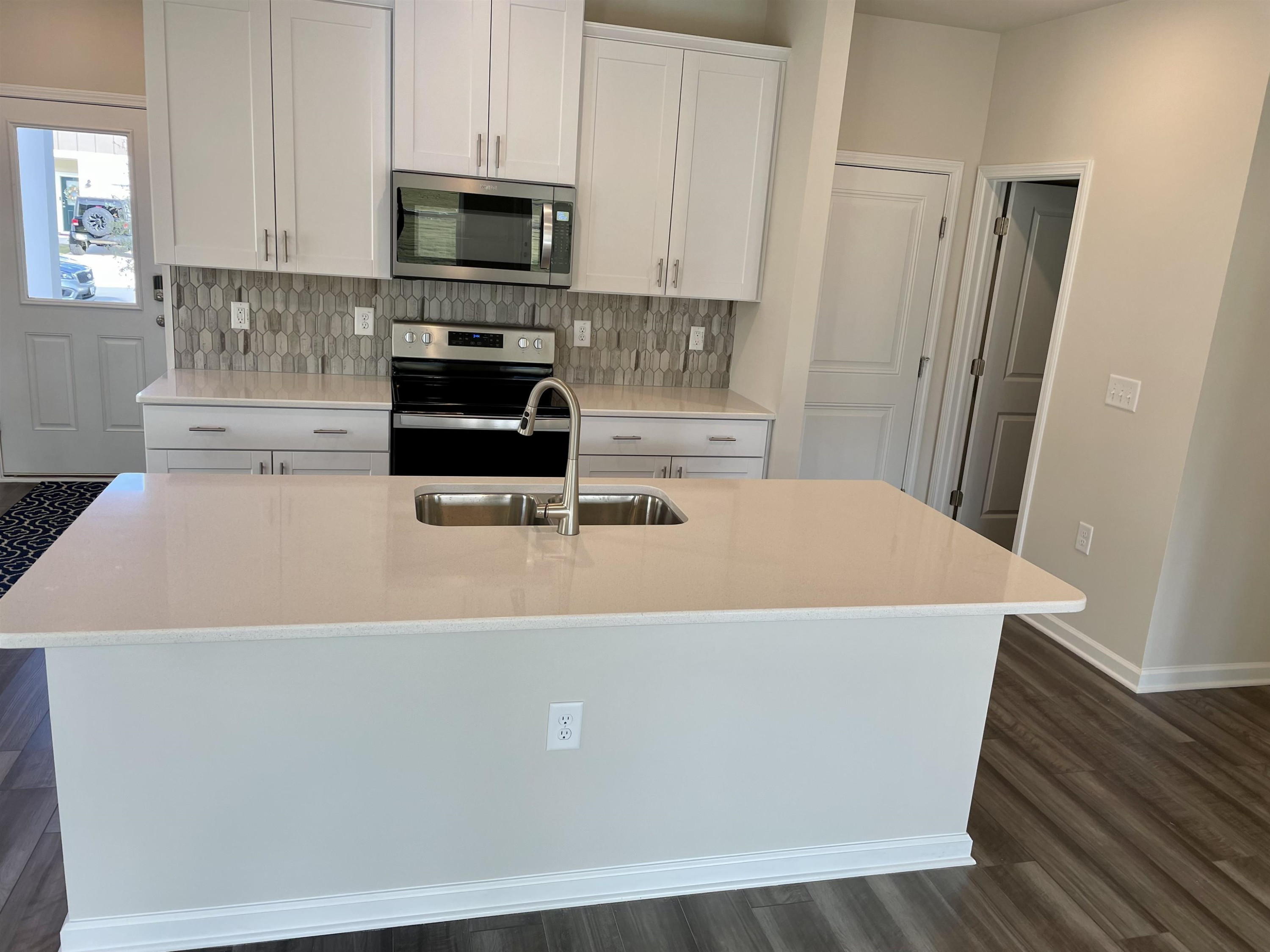 912 Field Ivy Drive Property Photo 12
