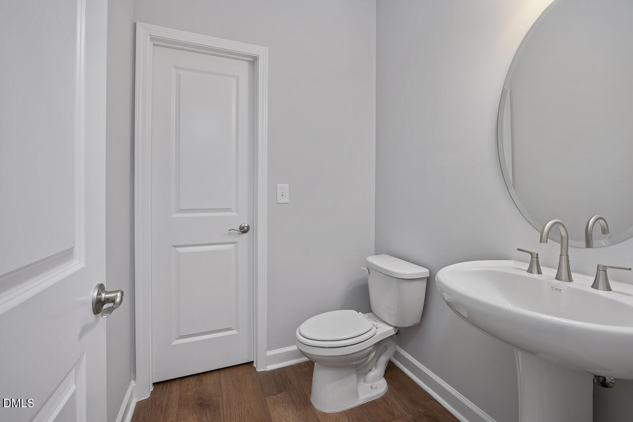 708 Dragonfly Pond Way Property Photo 6