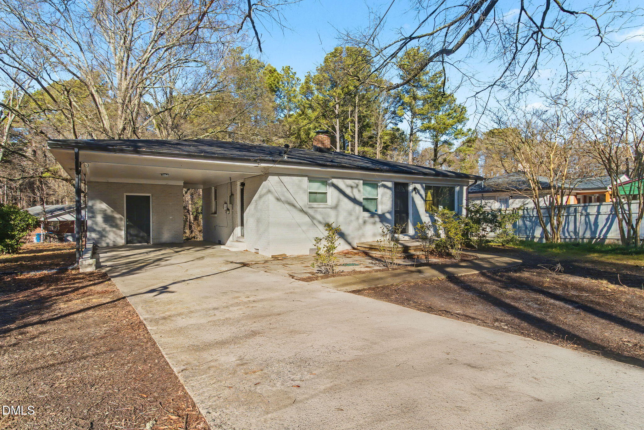 626 S Hoover Road Property Photo 2