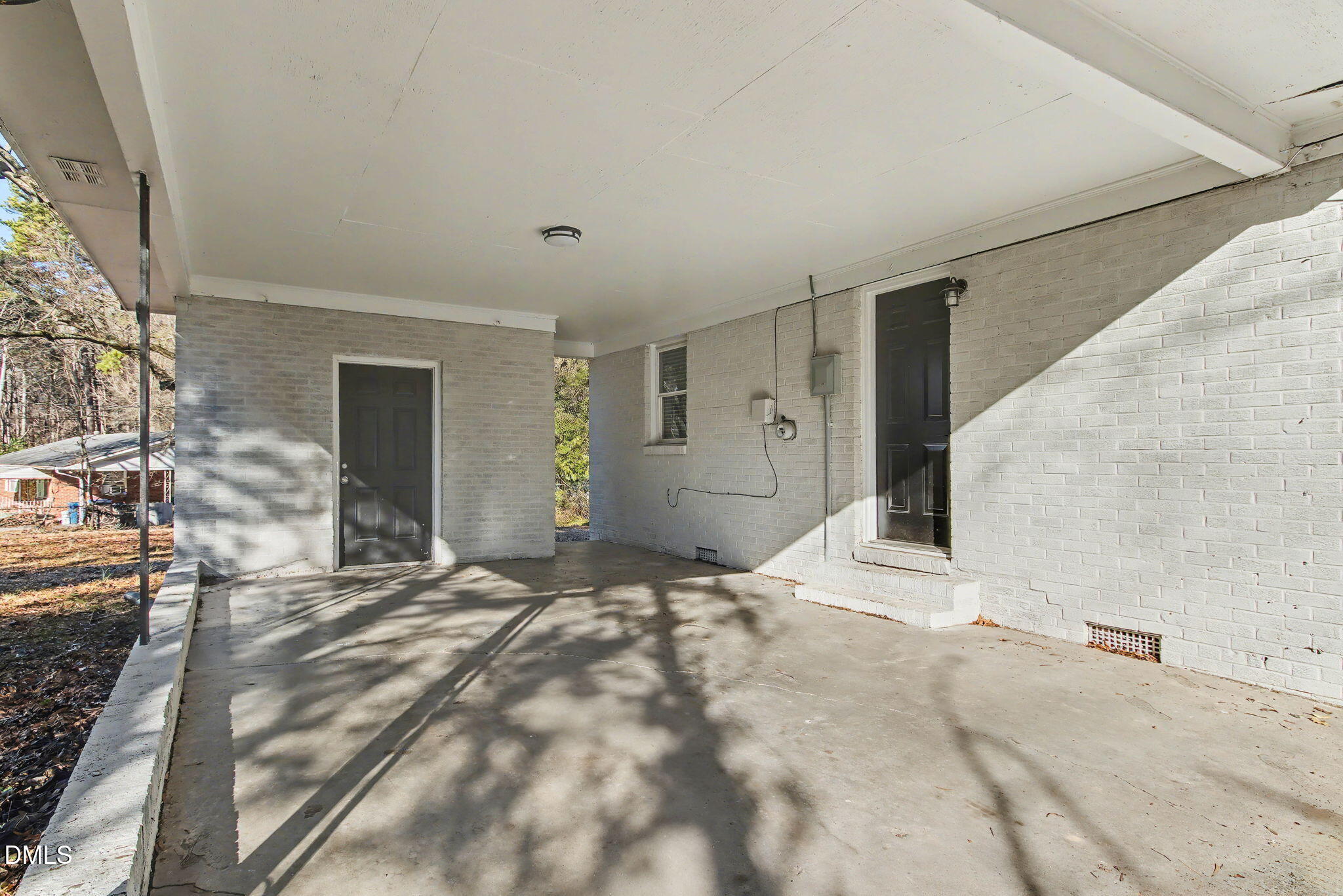 626 S Hoover Road Property Photo 4