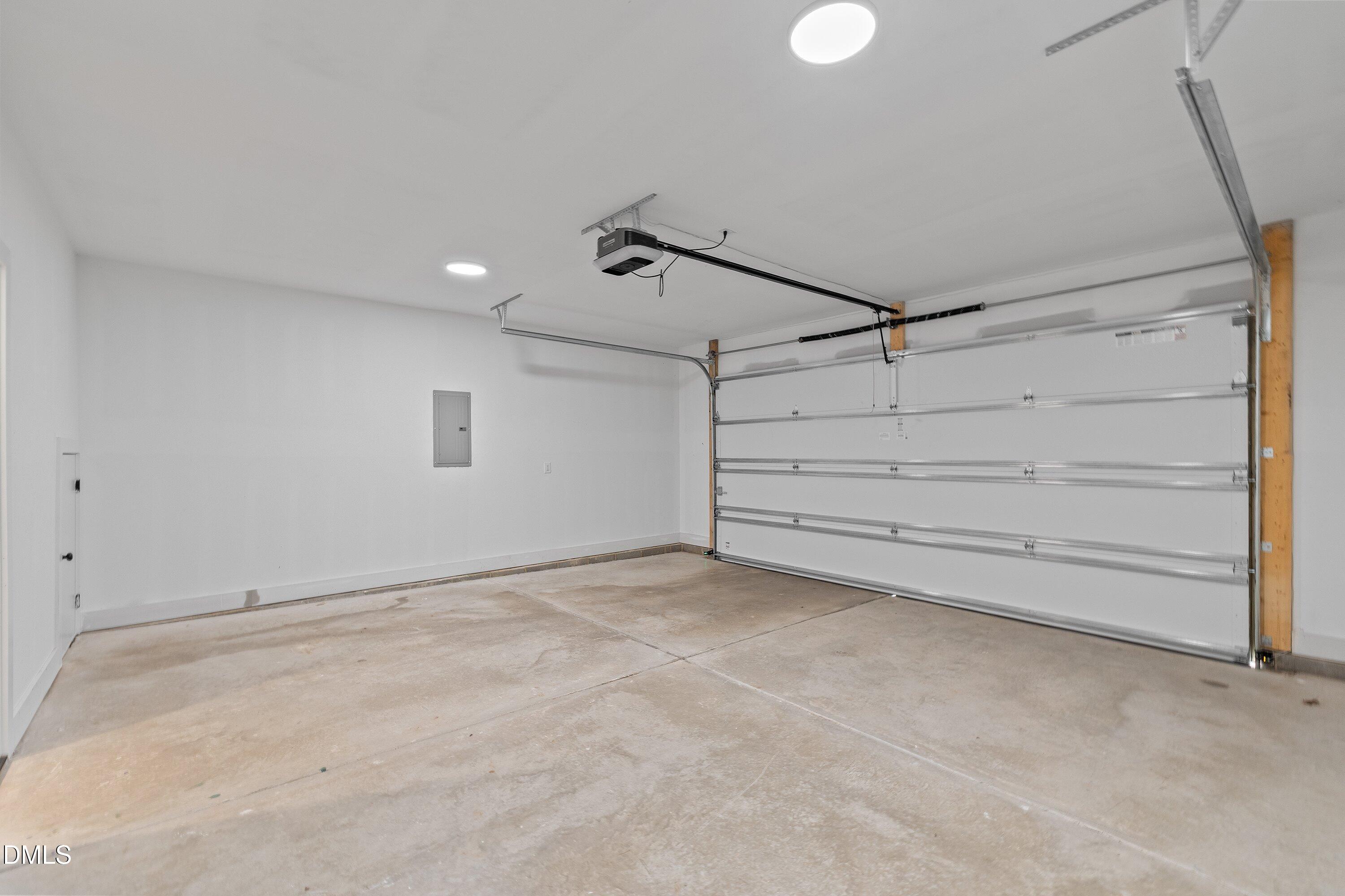 813 N Roxboro Street Property Photo 68