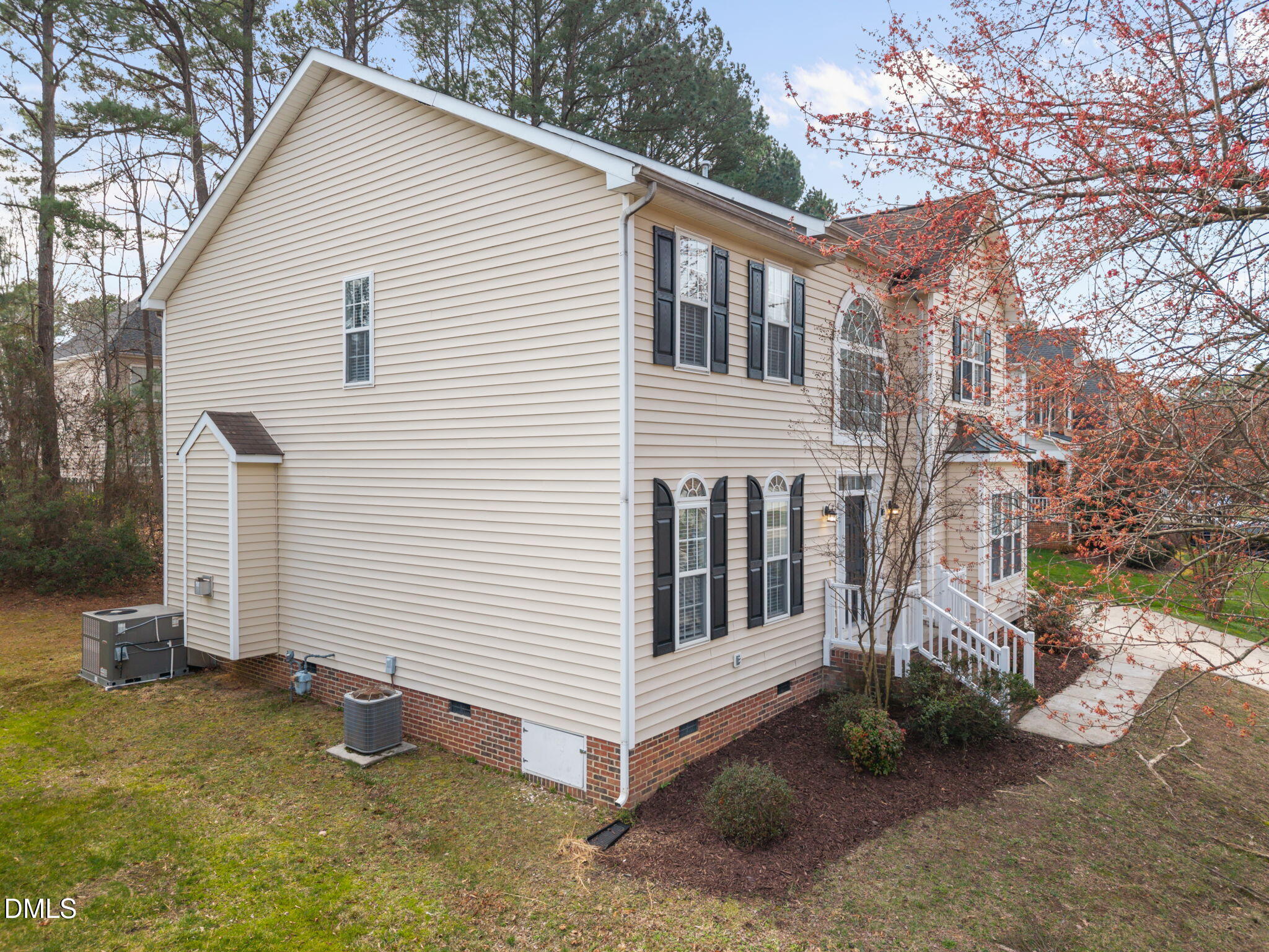 5716 Clarks Fork Drive Property Photo 8