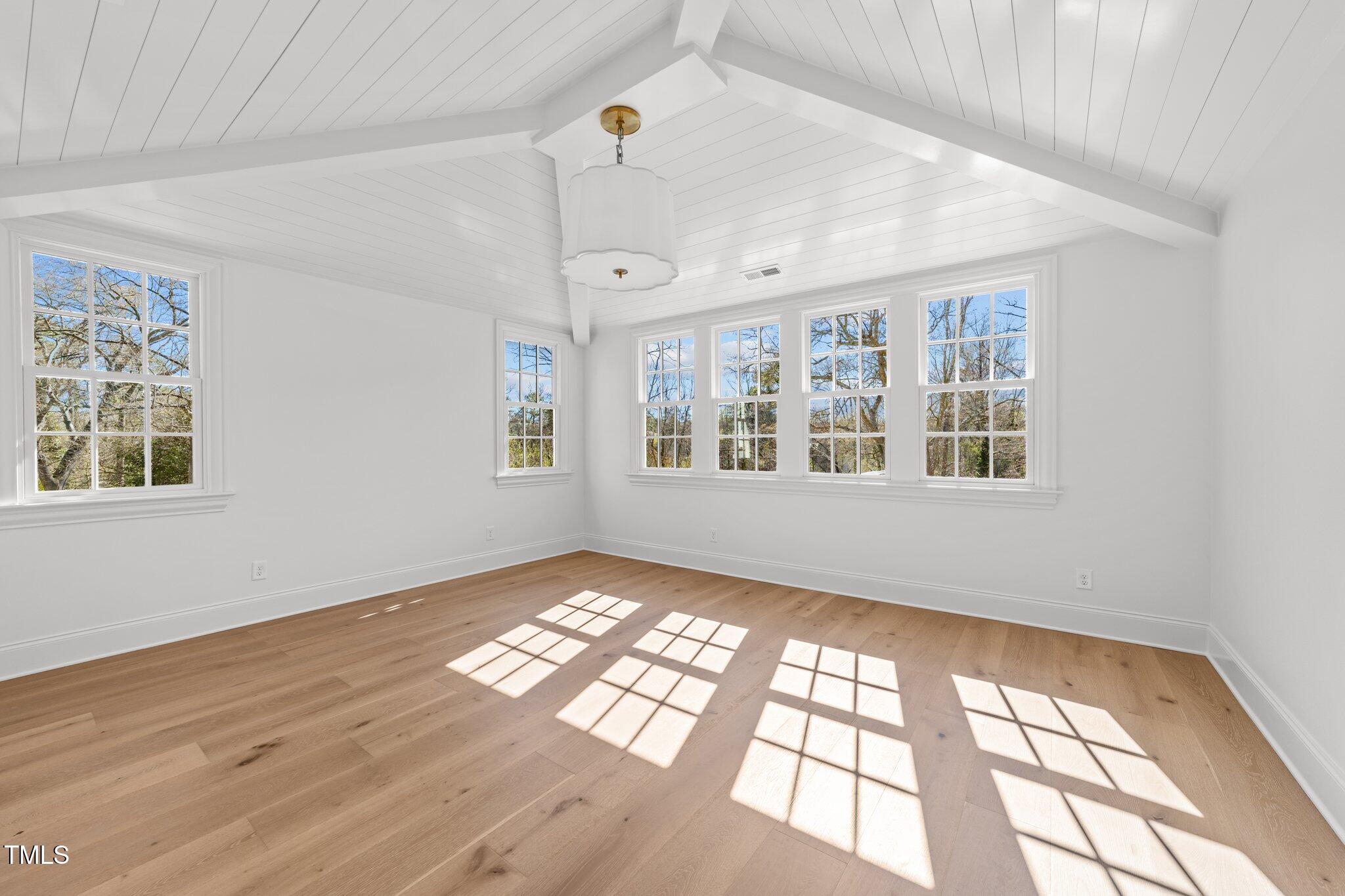 126 E Drewry Lane Property Photo 30
