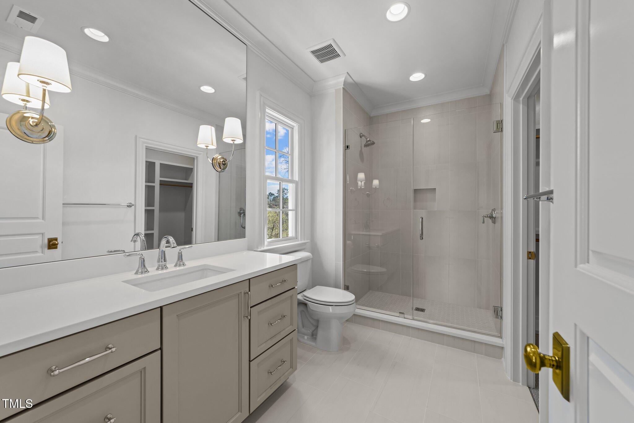126 E Drewry Lane Property Photo 37