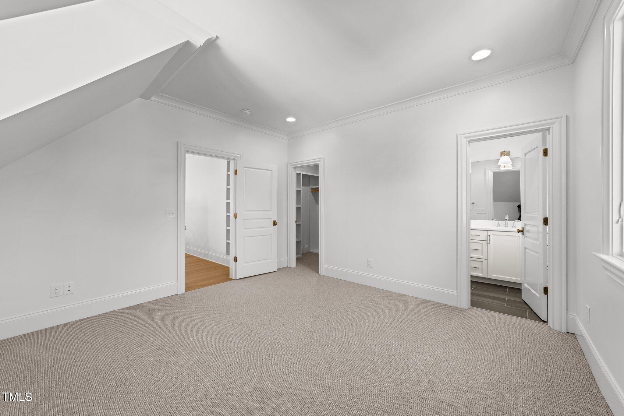 126 E Drewry Lane Property Photo 39