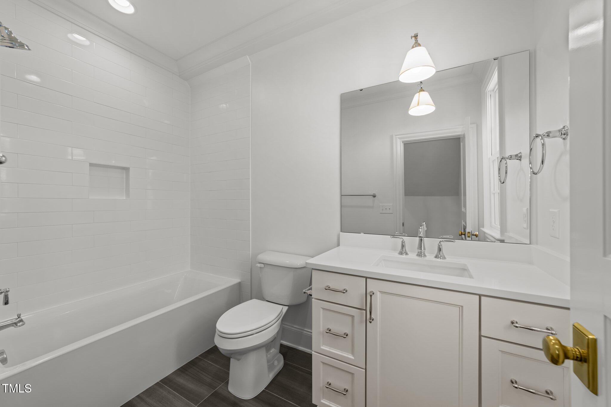 126 E Drewry Lane Property Photo 40