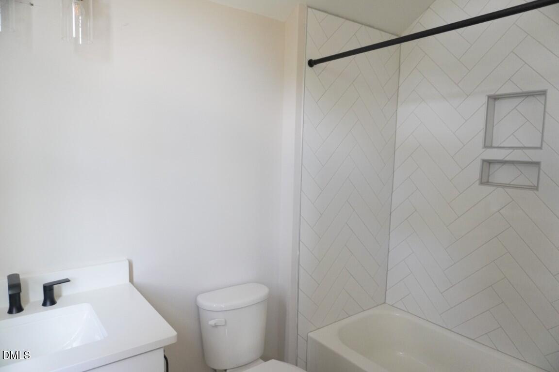 2524 Rosslare Pond Trail Property Photo 23
