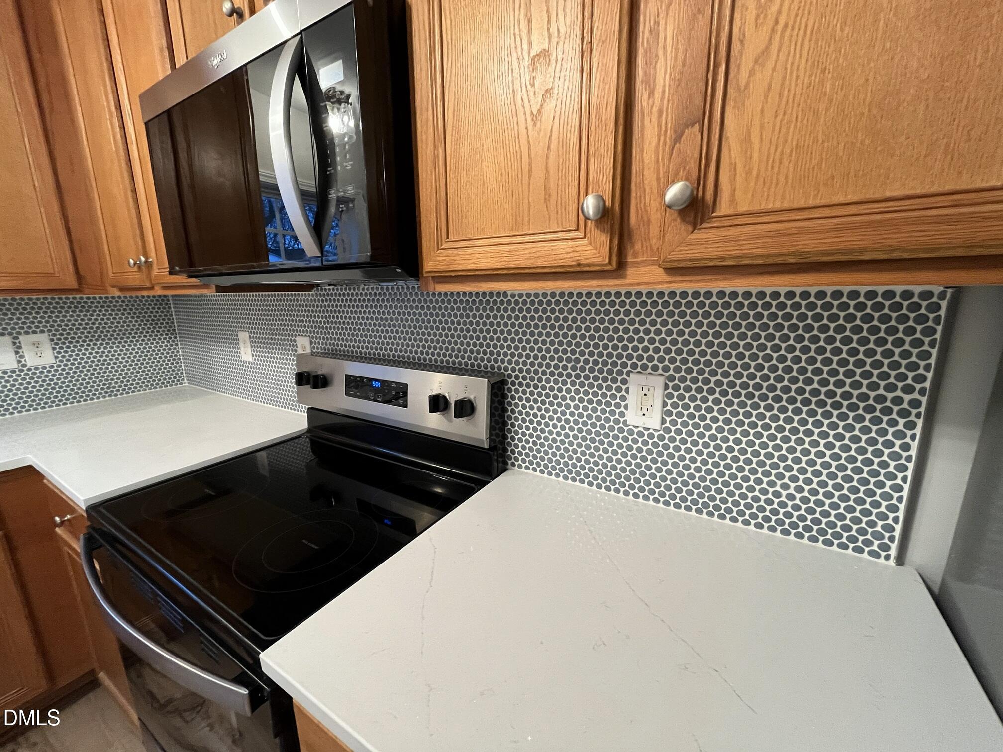 4410 Poplar Drive Property Photo 8