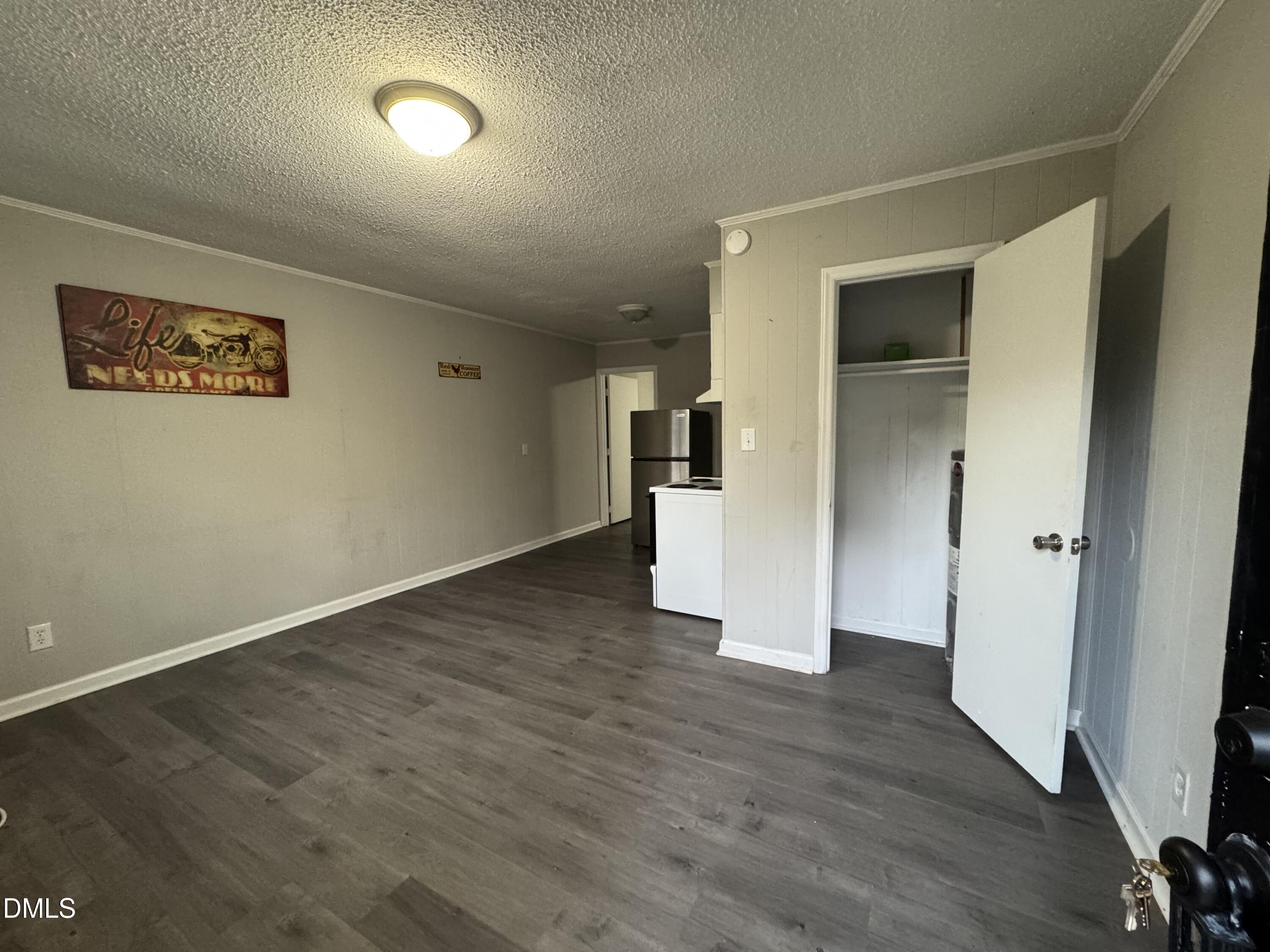 1014 Sedgefield Street Property Photo 3