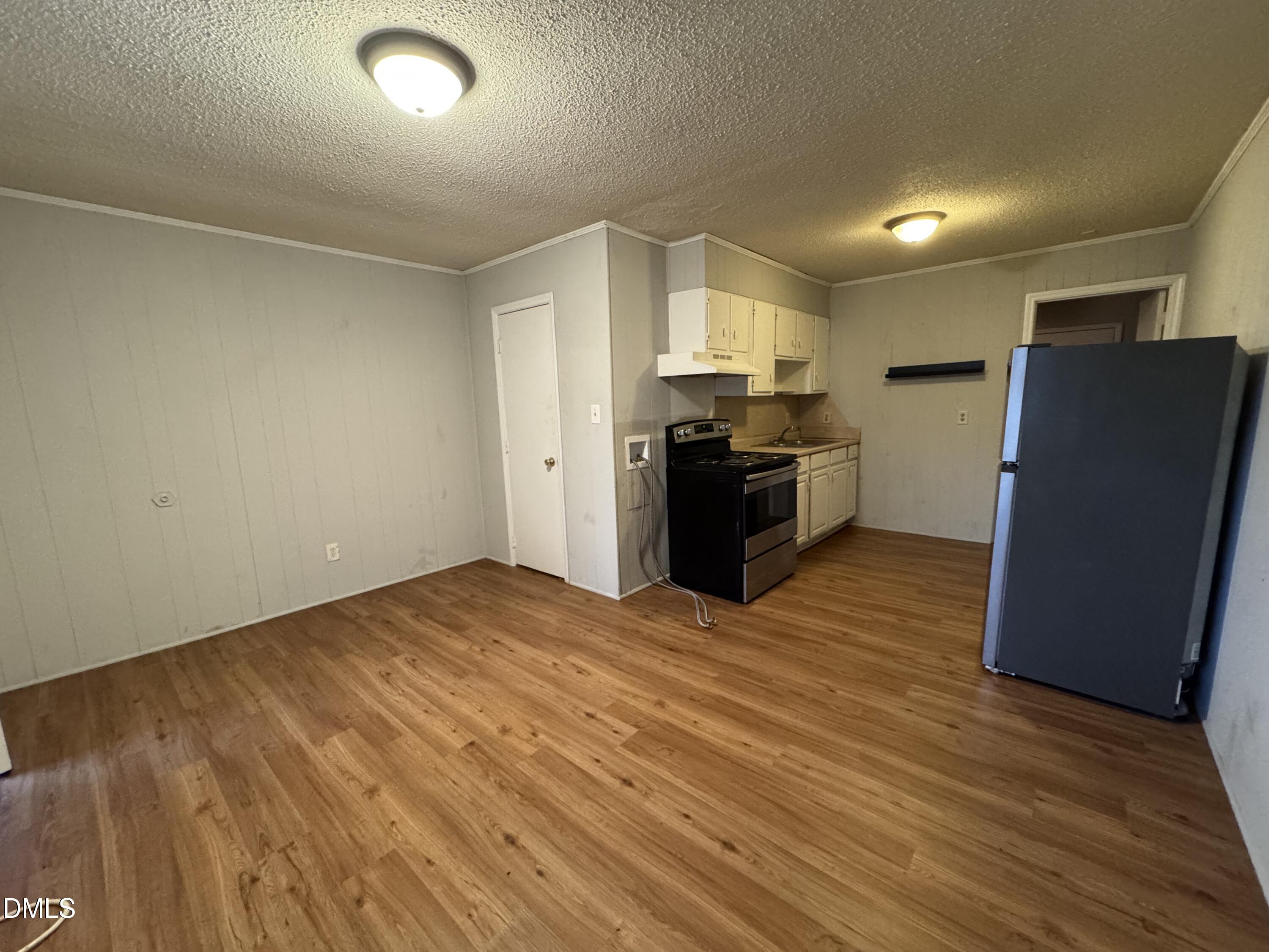 1014 Sedgefield Street Property Photo 7