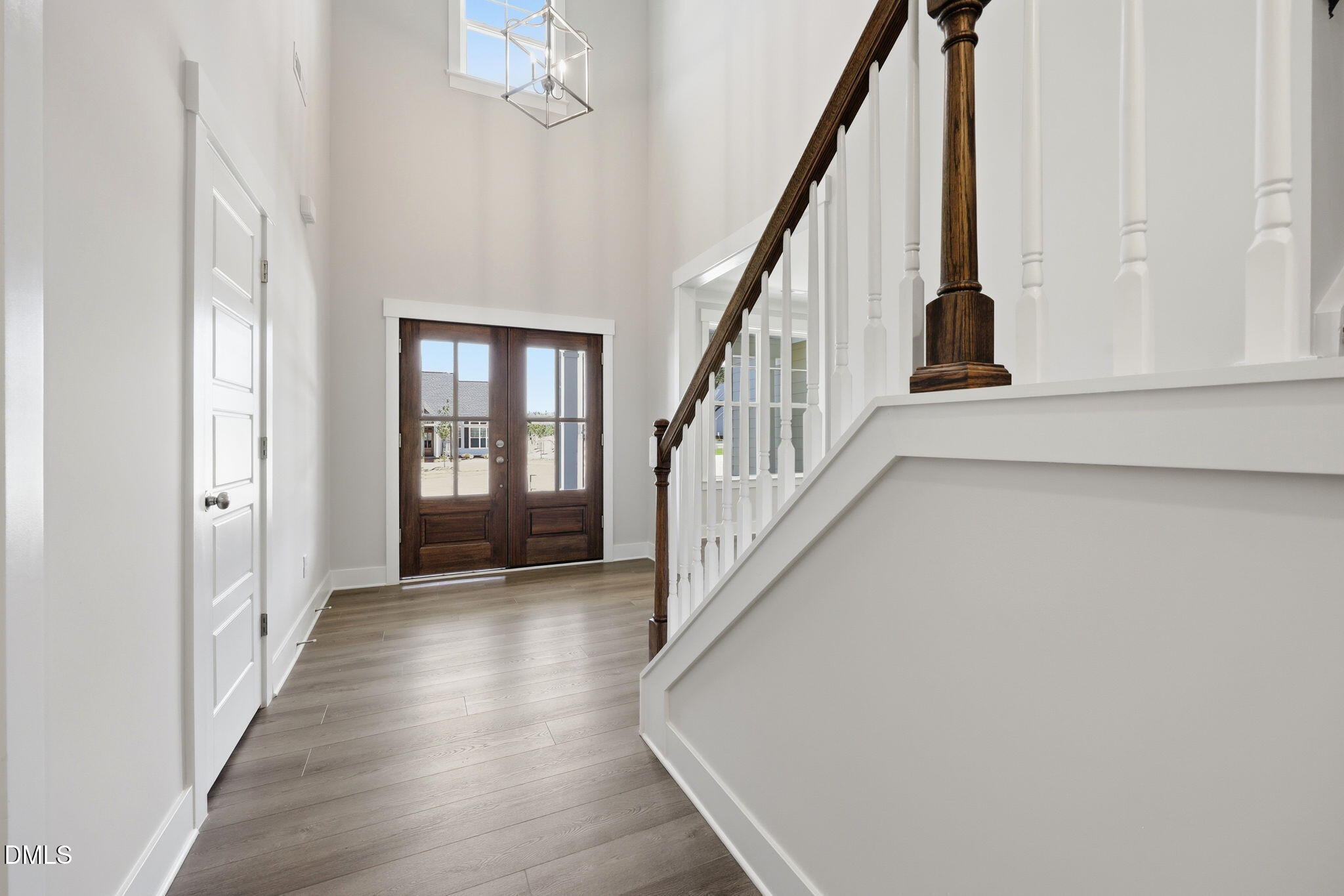 1122 Brookfield Drive Property Photo 4