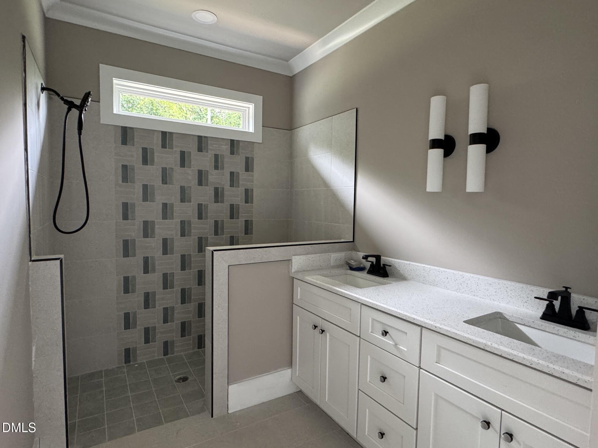 935 Lynch Road Property Photo 15
