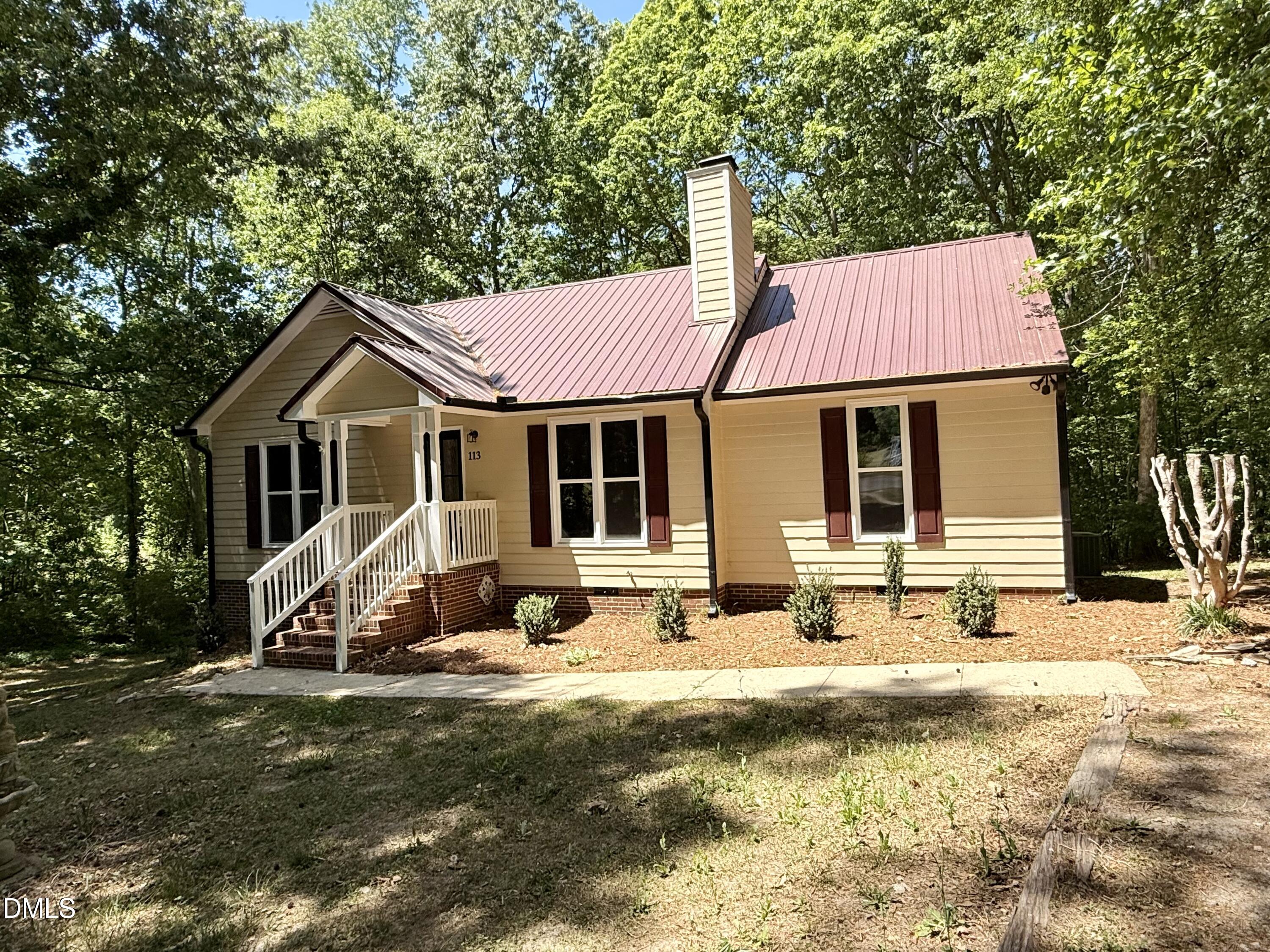 113 Chatham Court Property Photo 1